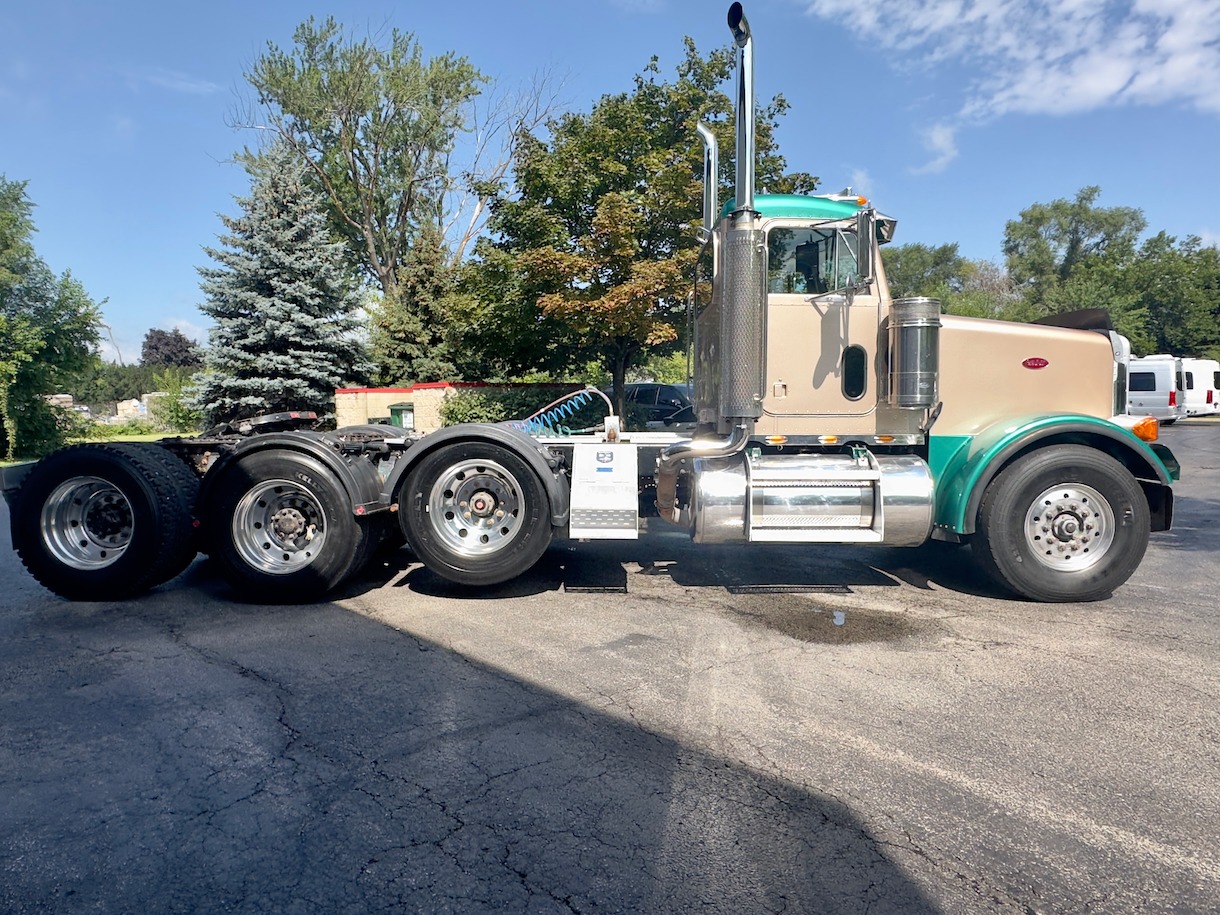 Used Peterbilt Heavy Haul Tri Axle Day Cab Cat C Hp