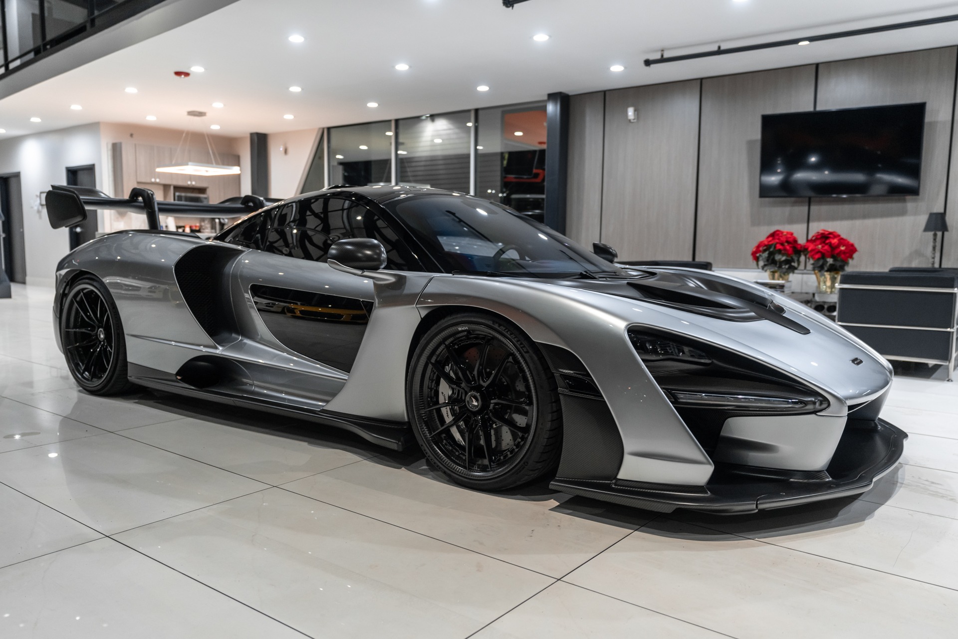 2019 McLaren Senna