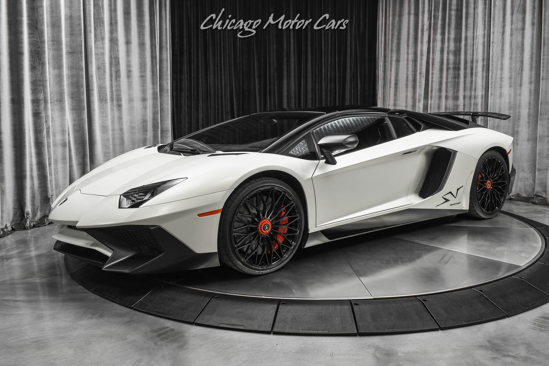 2016 Lamborghini Aventador