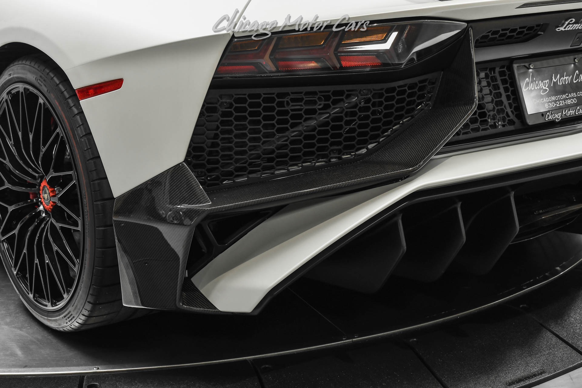 2016 Lamborghini Aventador