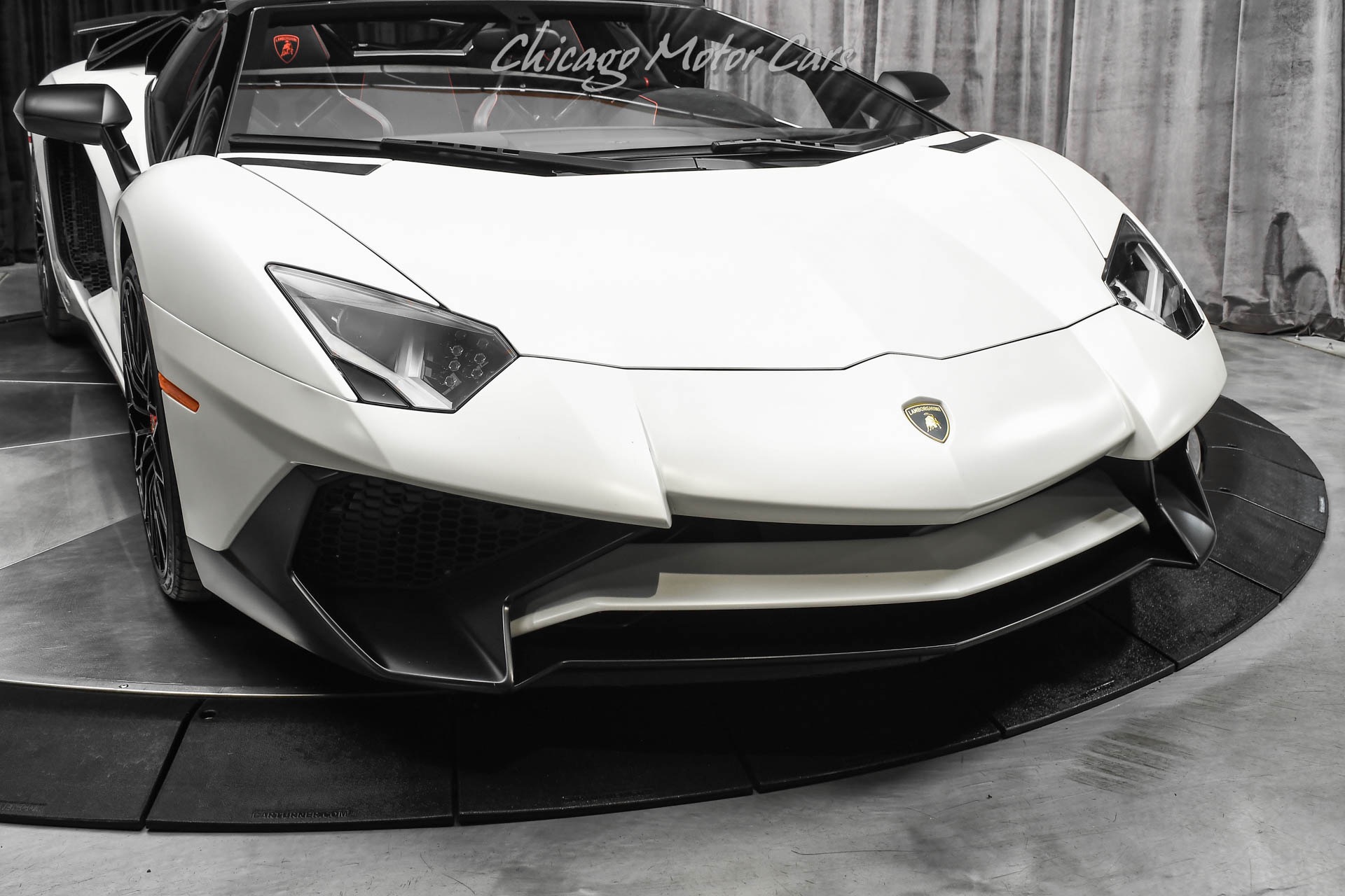 2016 Lamborghini Aventador