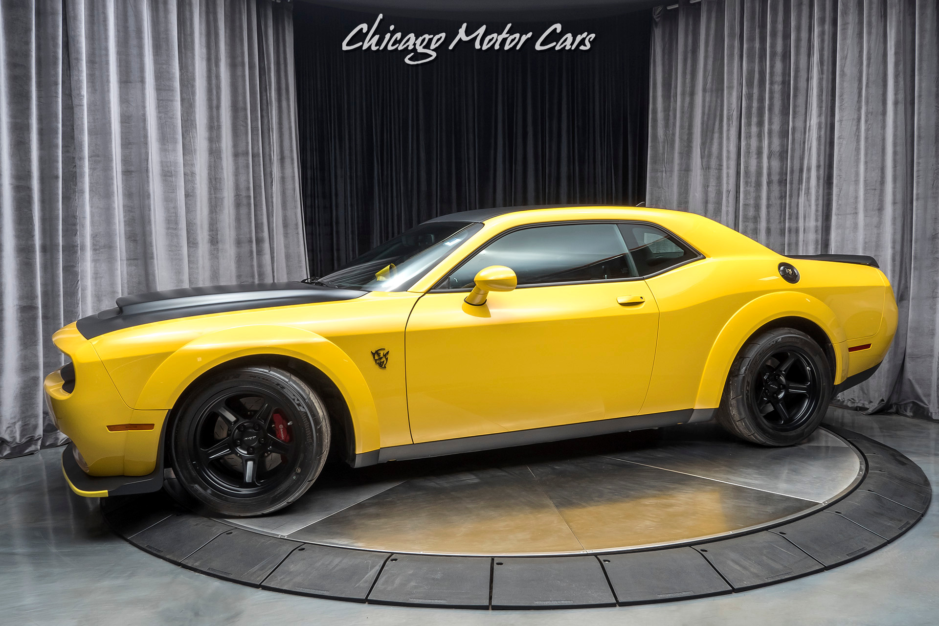 Dodge Challenger Yellow Jacket