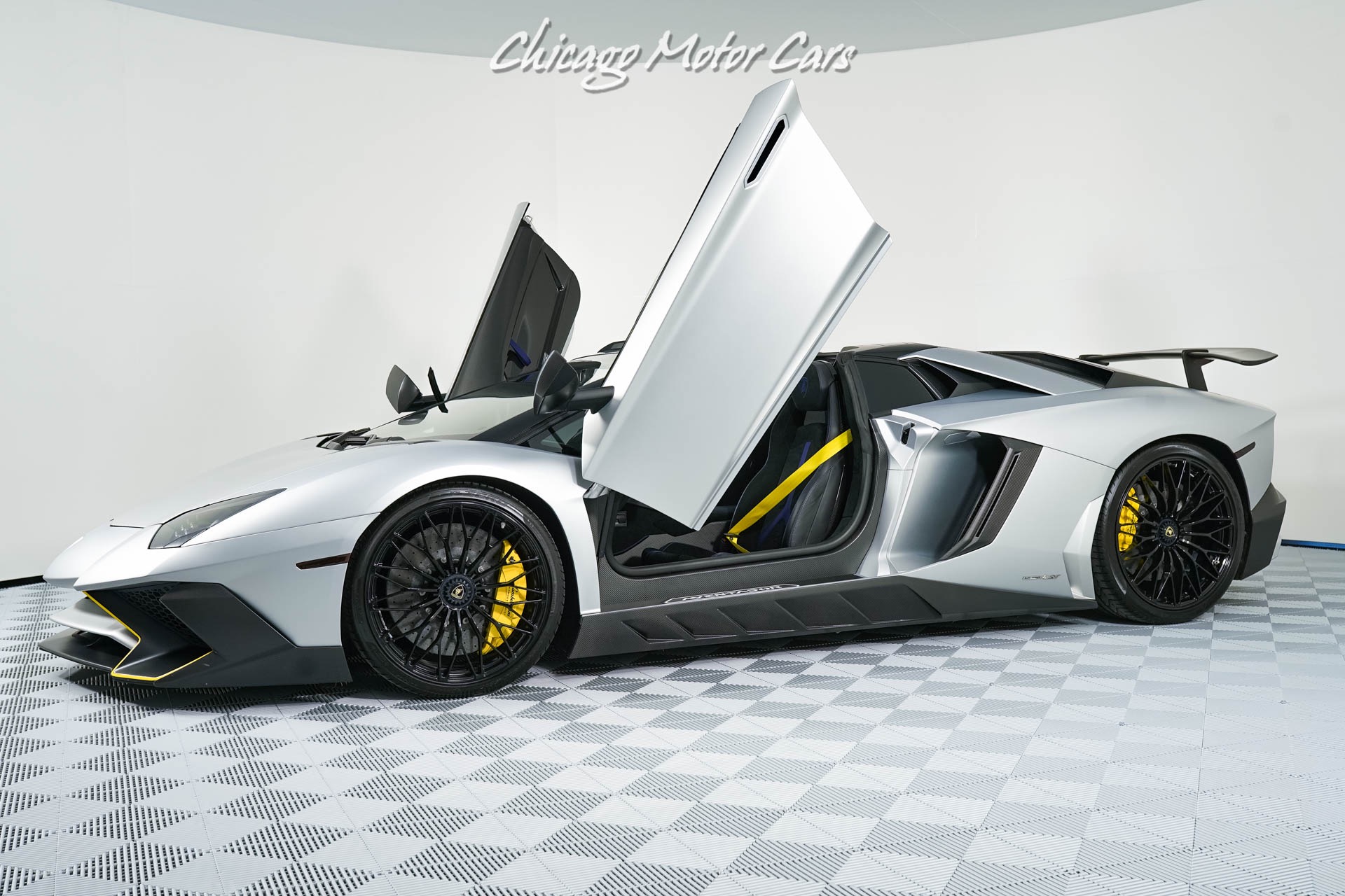 2017 Lamborghini Aventador