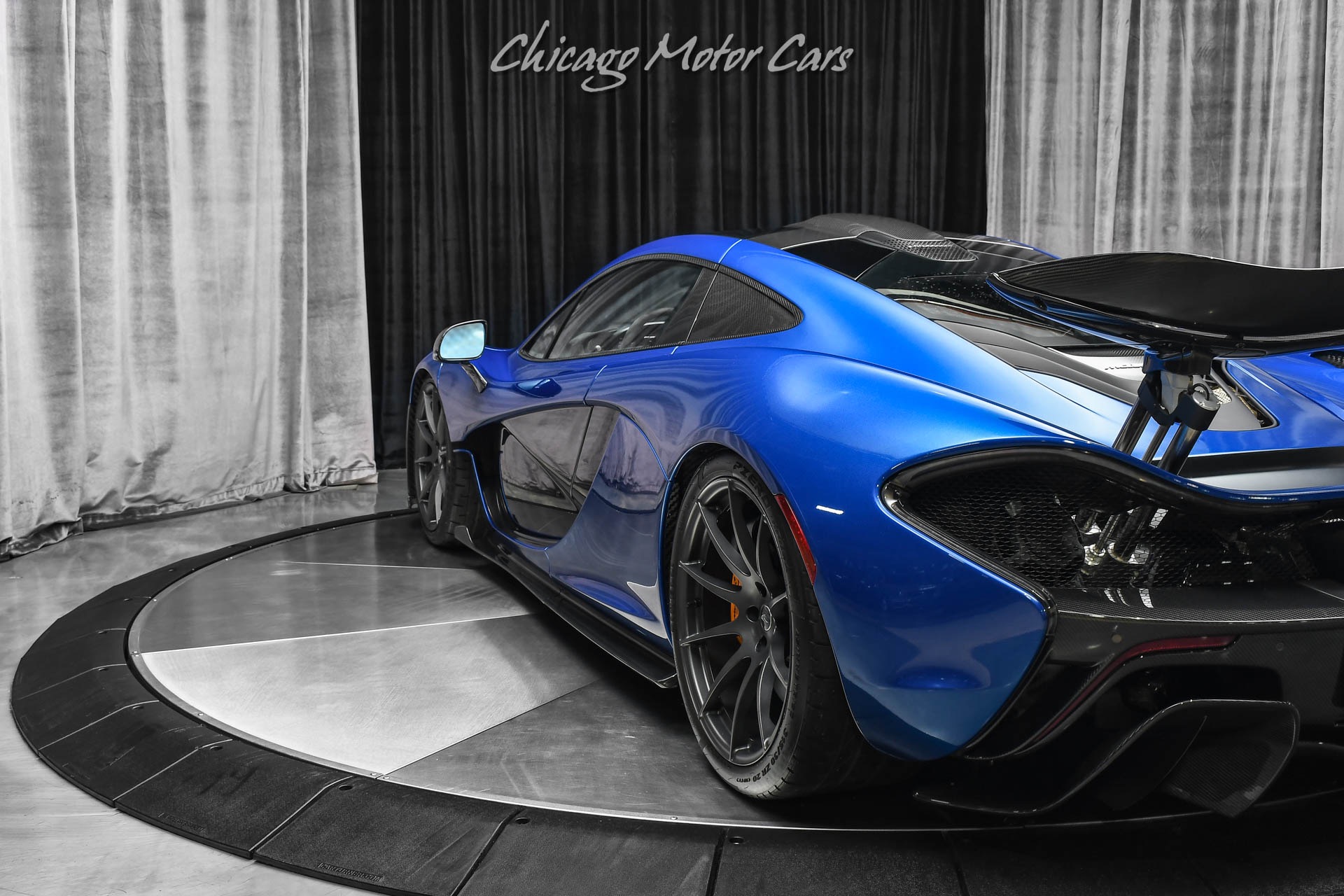 2015 McLaren P1