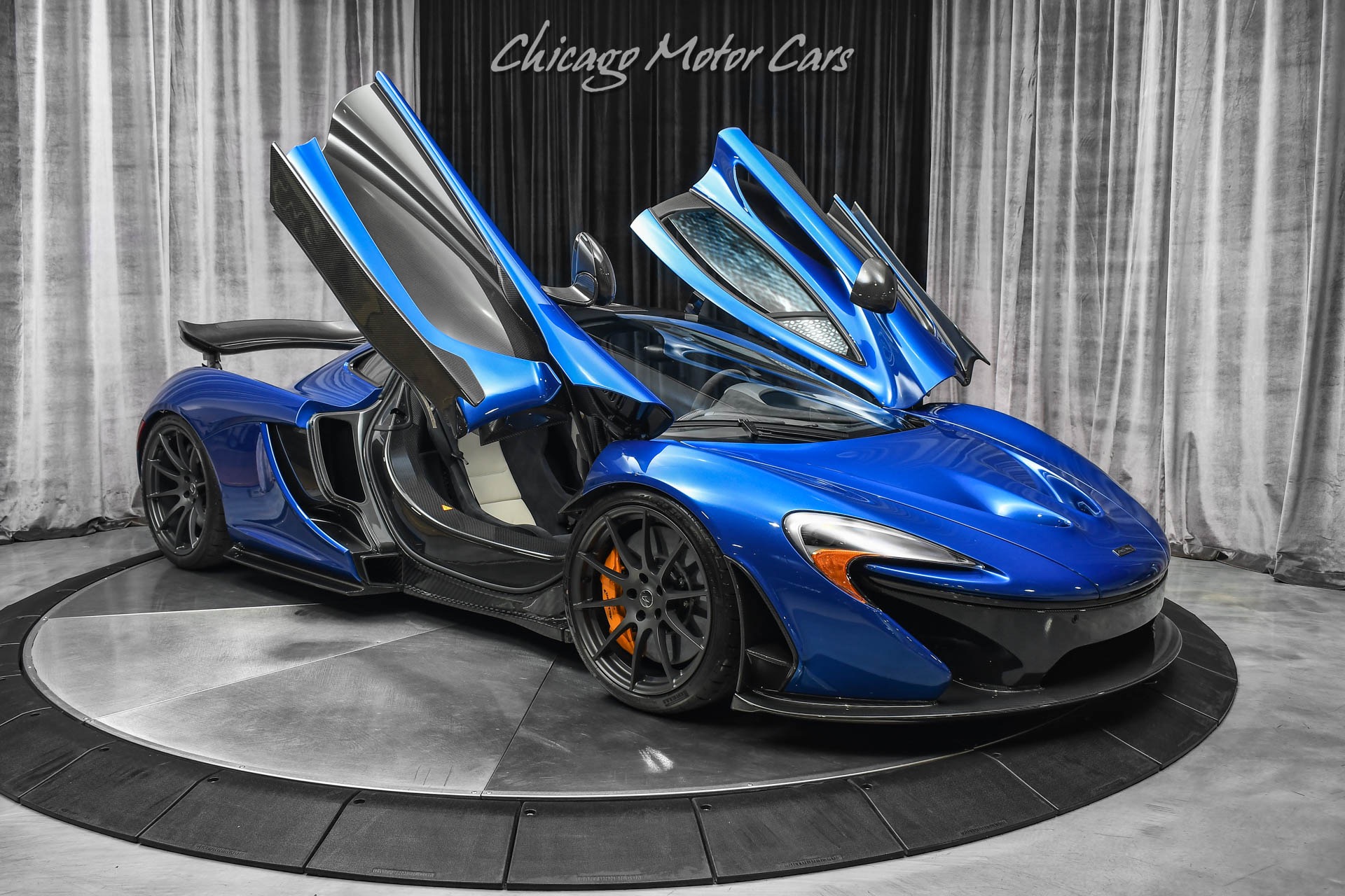 2015 McLaren P1