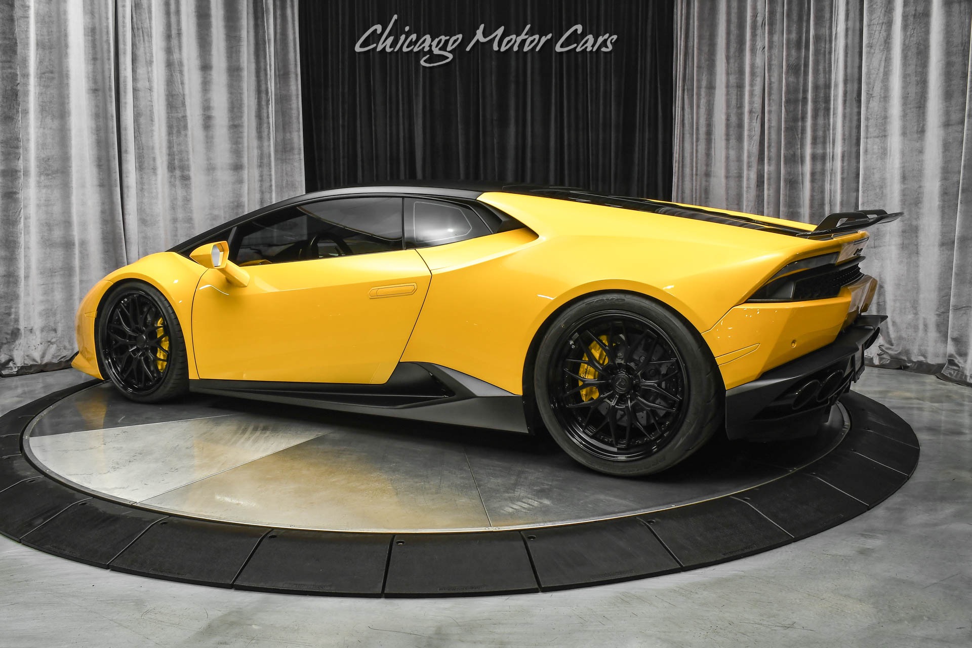 Used-2015-Lamborghini-Huracan-LP610-4-Coupe-ALPHA-9-TWIN-TURBO-900-HP-Front-Lift-LOADED