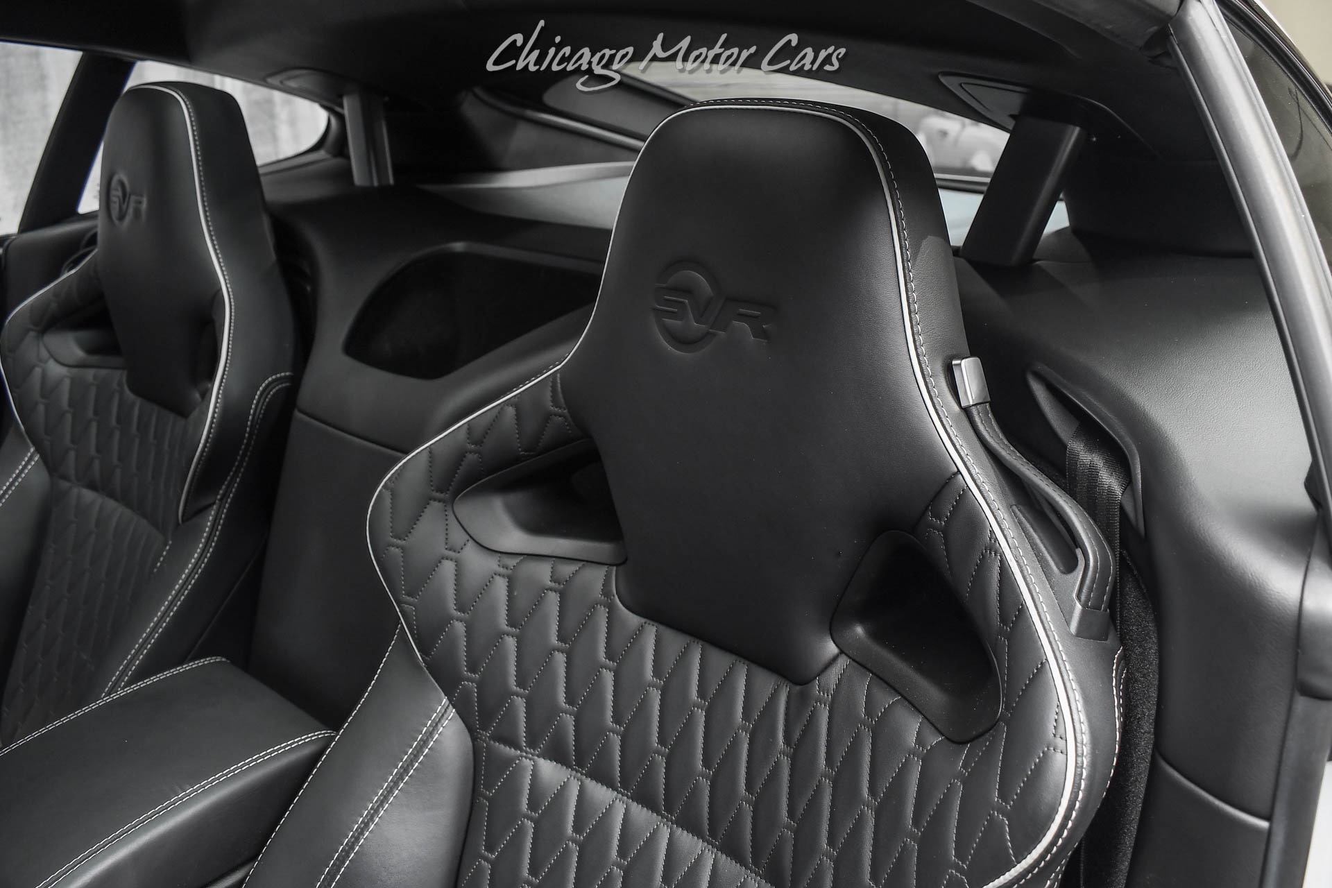Used-2017-Jaguar-F-TYPE-SVR-AWD-Coupe-Extended-Leather-Pkg-Carbon-Trim-Supercharged-V8