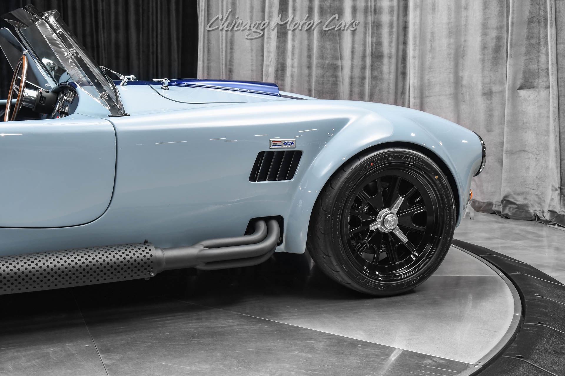 Used-1965-BACKDRAFT-RACING-Roadster-Cobra-427-Tremec-5-Speed-Classic-with-Todays-Tech-Upgrades