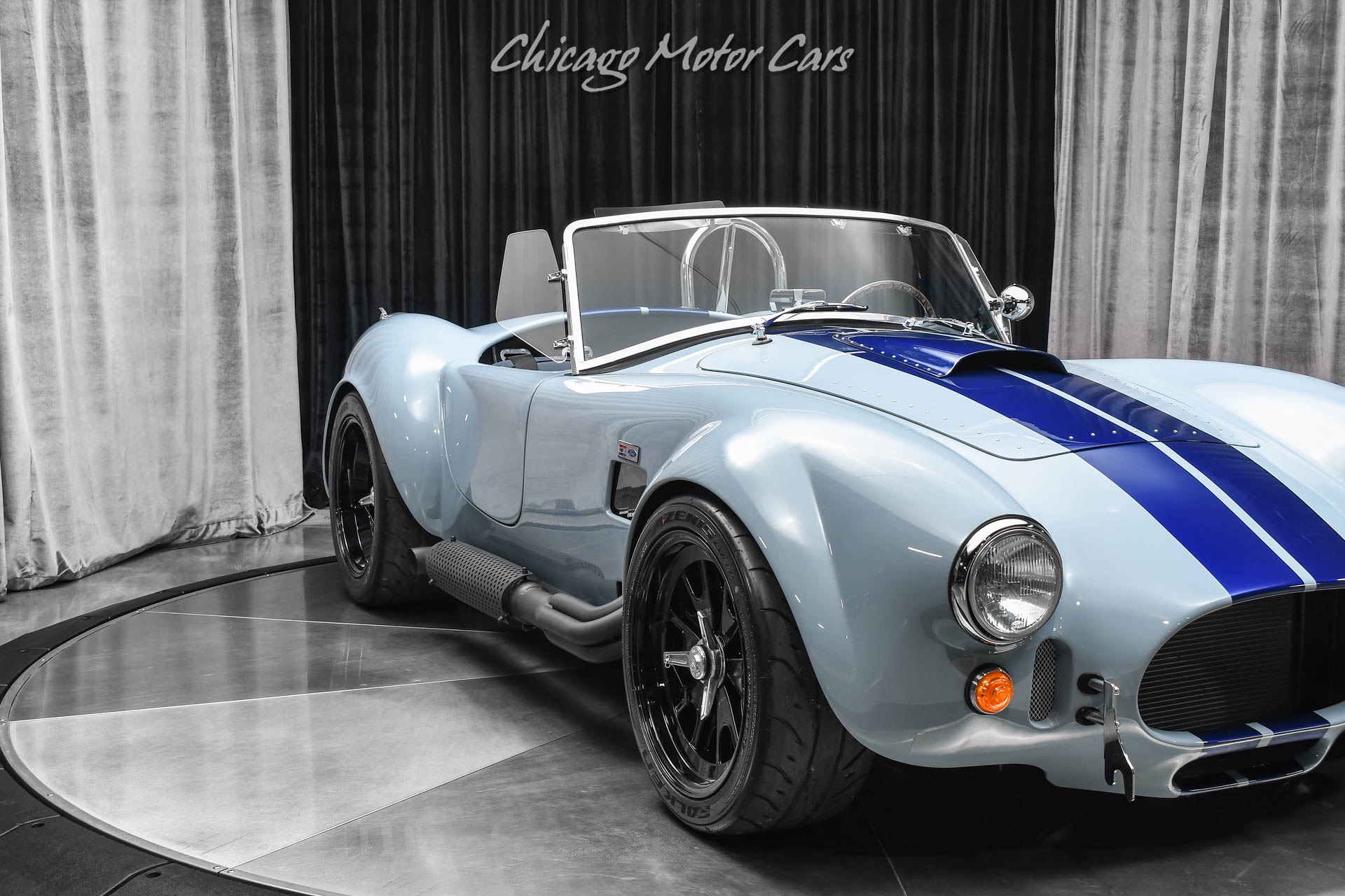 Used-1965-BACKDRAFT-RACING-Roadster-Cobra-427-Tremec-5-Speed-Classic-with-Todays-Tech-Upgrades