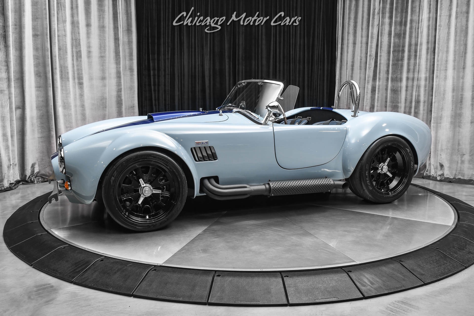 Used-1965-BACKDRAFT-RACING-Roadster-Cobra-427-Tremec-5-Speed-Classic-with-Todays-Tech-Upgrades