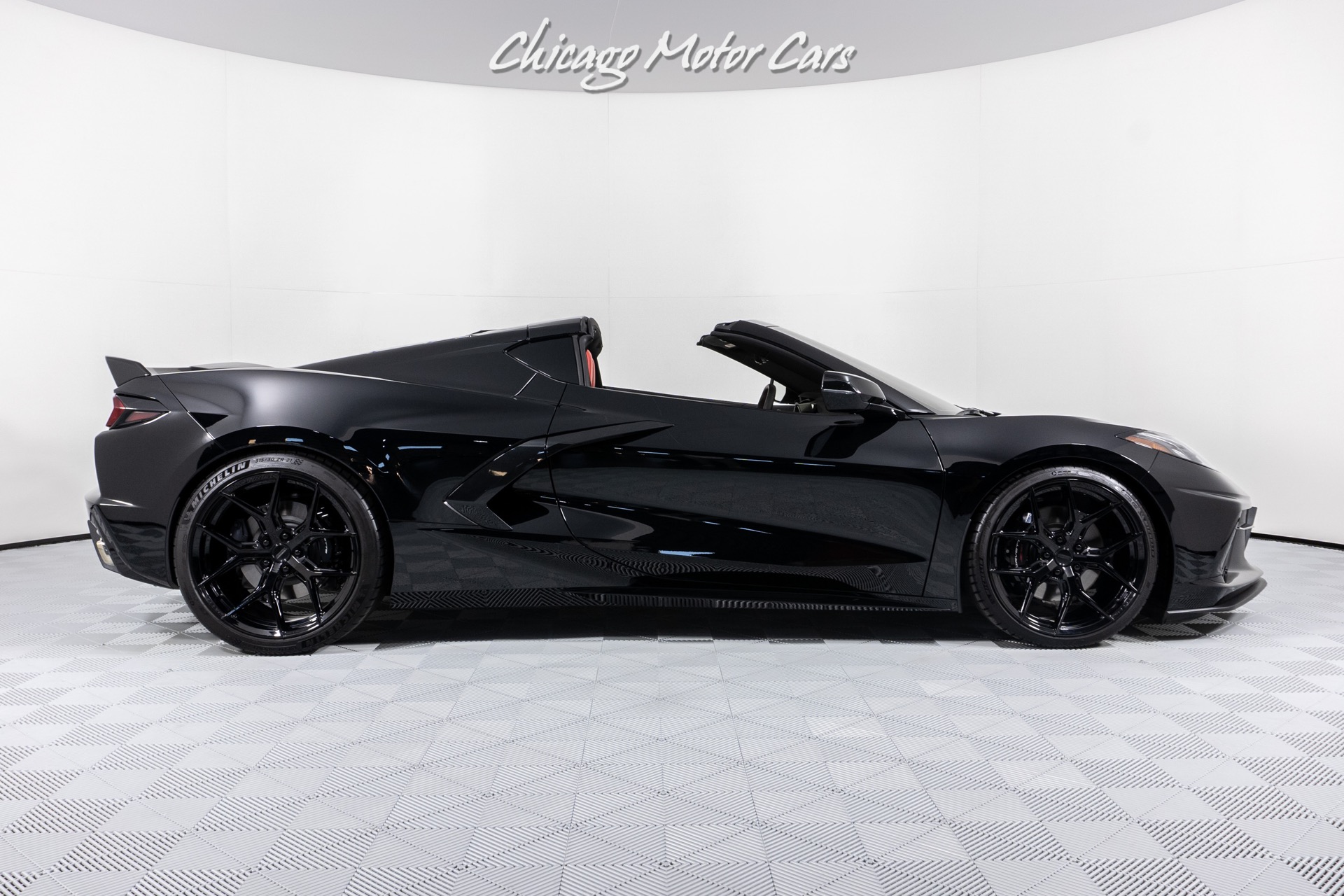 Used-2023-Chevrolet-Corvette-Stingray-C8-Z51-PACKAGE-VOSSEN-WHEELS-ONLY-700-MILES-LOADED