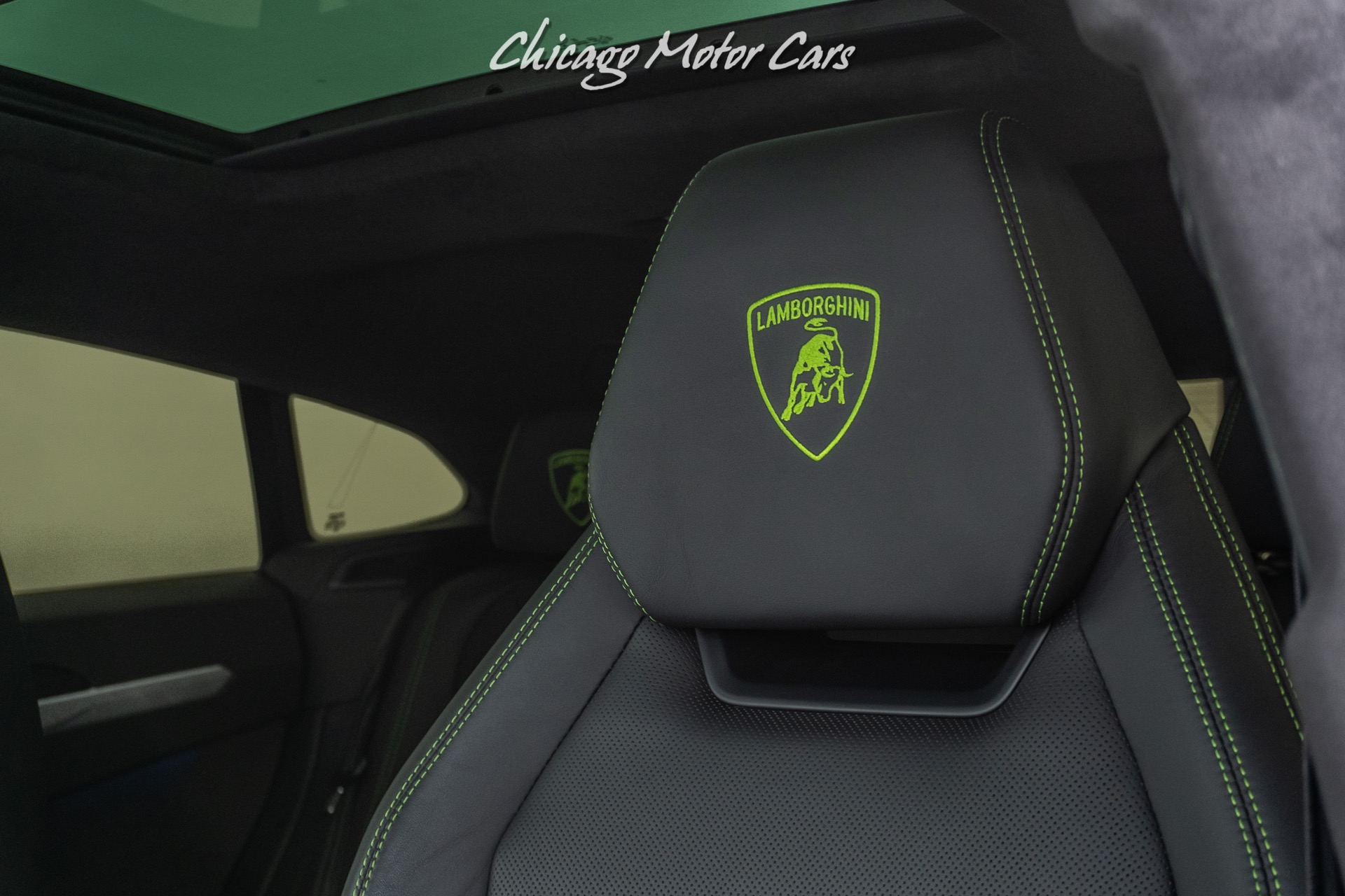 Used-2021-Lamborghini-Urus-Rare-Verde-Mantis-Finish-High-Gloss-Style-Package-Full-Front-PPF-Loaded