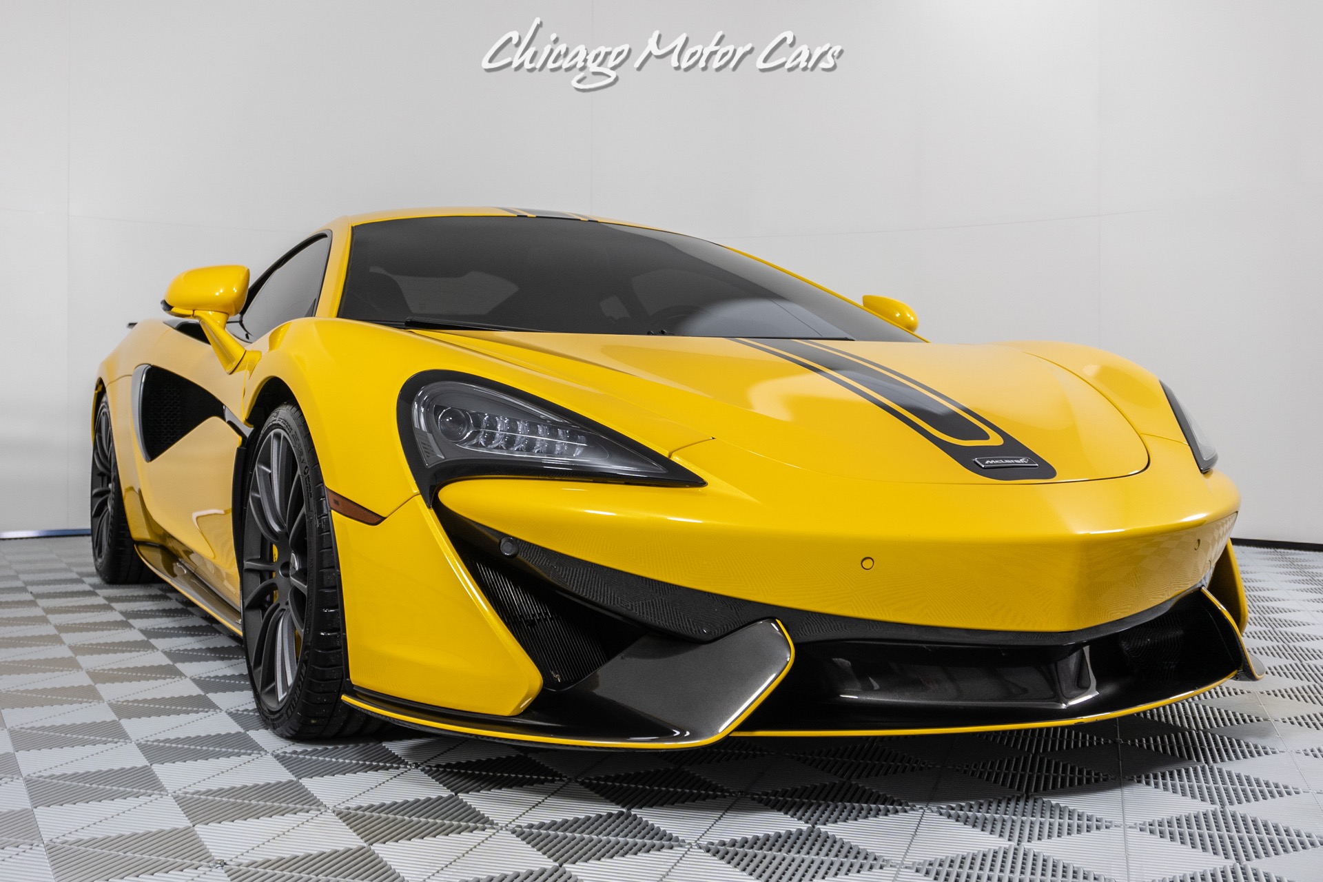 Used-2017-McLaren-570S-COUPE-STUNNING-VOLCANO-YELLOW-LUXURY-PACK-CARBON-FIBER-INTERIOR-ONLY-12K-MILES