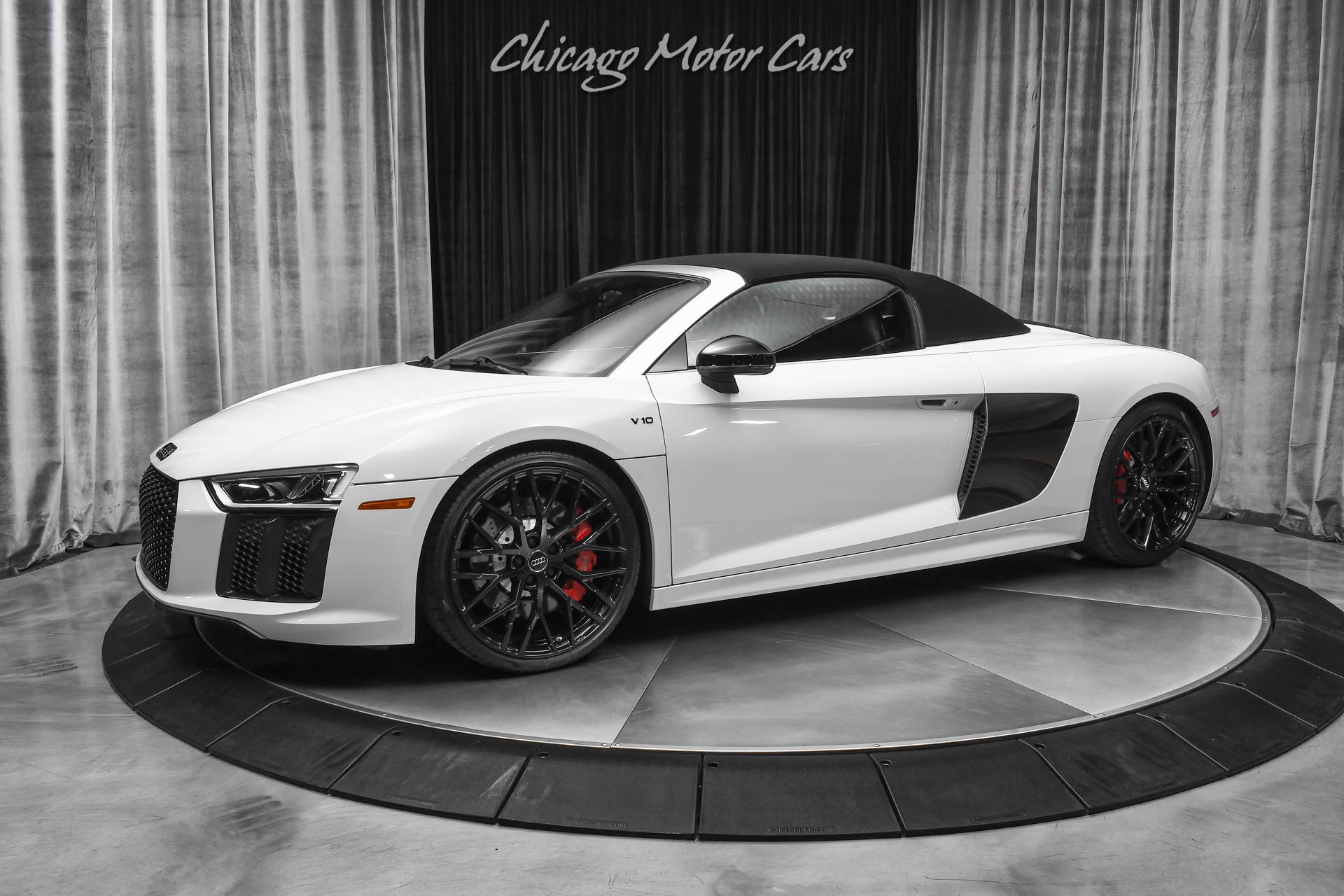 Used-2017-Audi-R8-52-quattro-V10-Spyder-Suzuka-Grey-BOTH-CARBON-PACKS-Full-Leather-Pkg