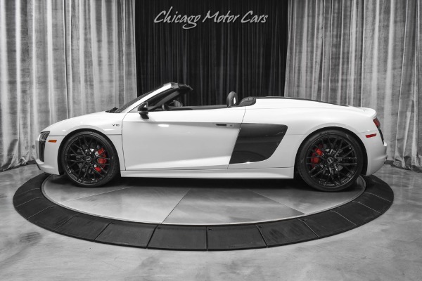 Used-2017-Audi-R8-52-quattro-V10-Spyder-Suzuka-Grey-BOTH-CARBON-PACKS-Full-Leather-Pkg