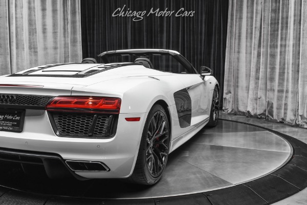 Used-2017-Audi-R8-52-quattro-V10-Spyder-Suzuka-Grey-BOTH-CARBON-PACKS-Full-Leather-Pkg