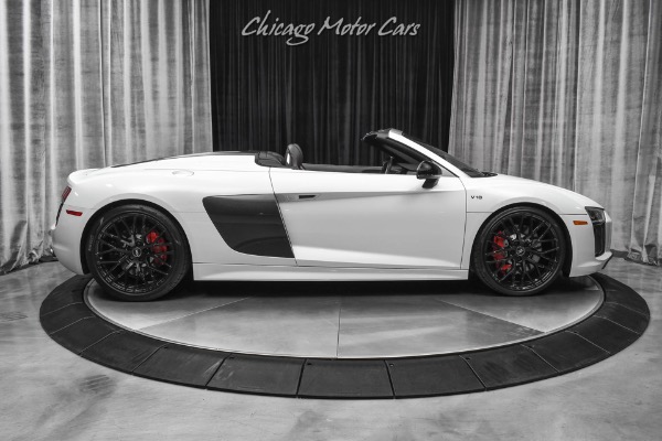 Used-2017-Audi-R8-52-quattro-V10-Spyder-Suzuka-Grey-BOTH-CARBON-PACKS-Full-Leather-Pkg