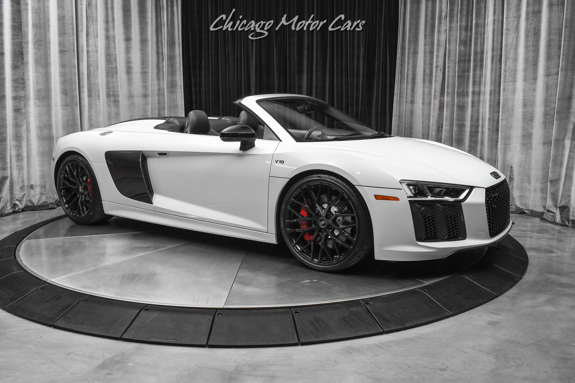 Used-2017-Audi-R8-52-quattro-V10-Spyder-Suzuka-Grey-BOTH-CARBON-PACKS-Full-Leather-Pkg