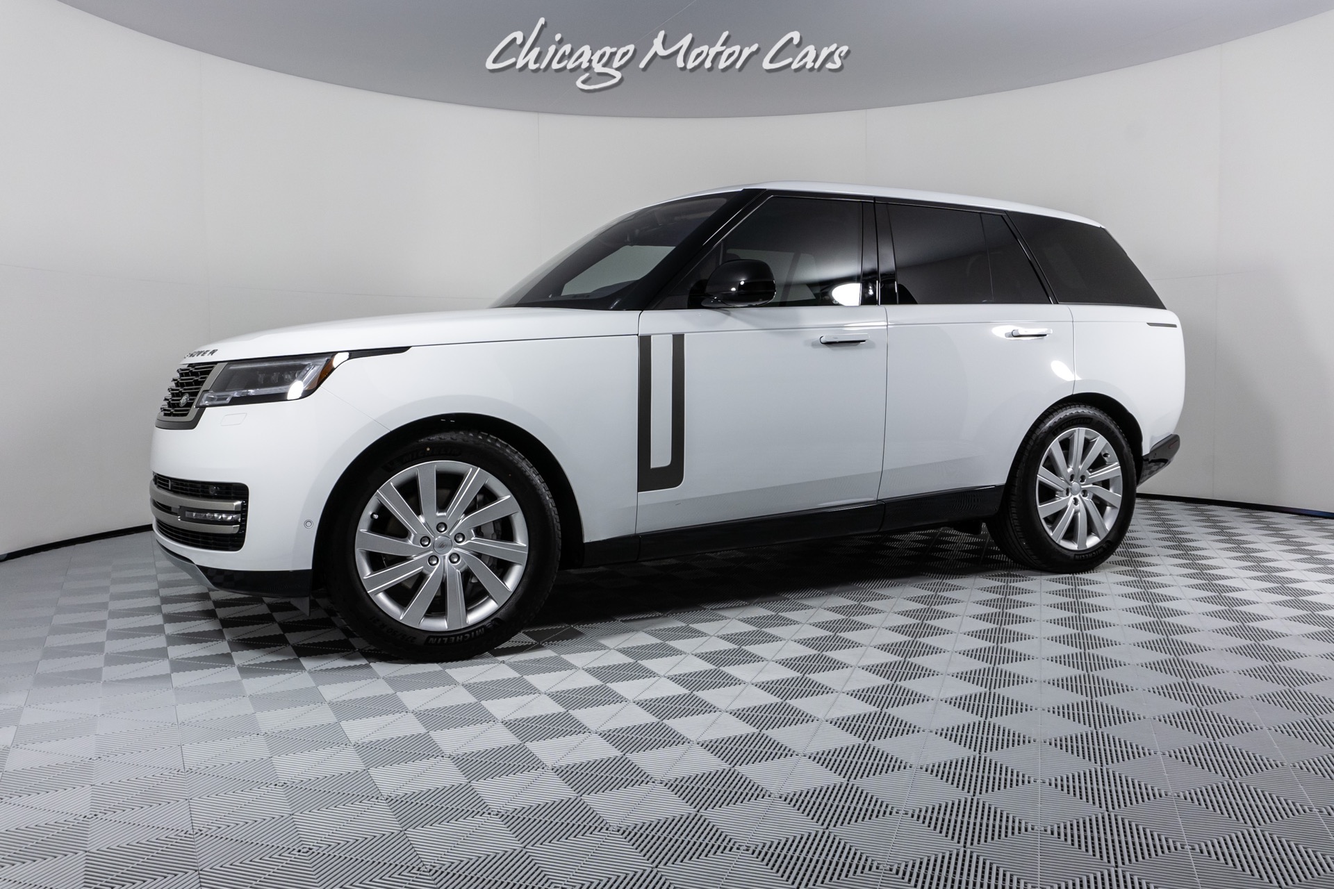 Gek routine Voorlopige Used 2023 Land Rover Range Rover P400 SE all wheel steering! soft close  doors only 45 miles! Loaded! For Sale ($169,800) | Chicago Motor Cars Stock  #PA022958-BB