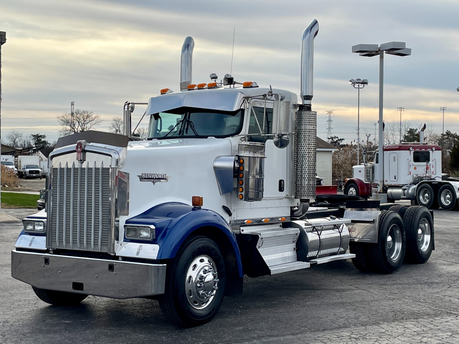 Used 2006 Kenworth W900 Day Cab - Cat C15 Acert - 450 Horsepower -10 