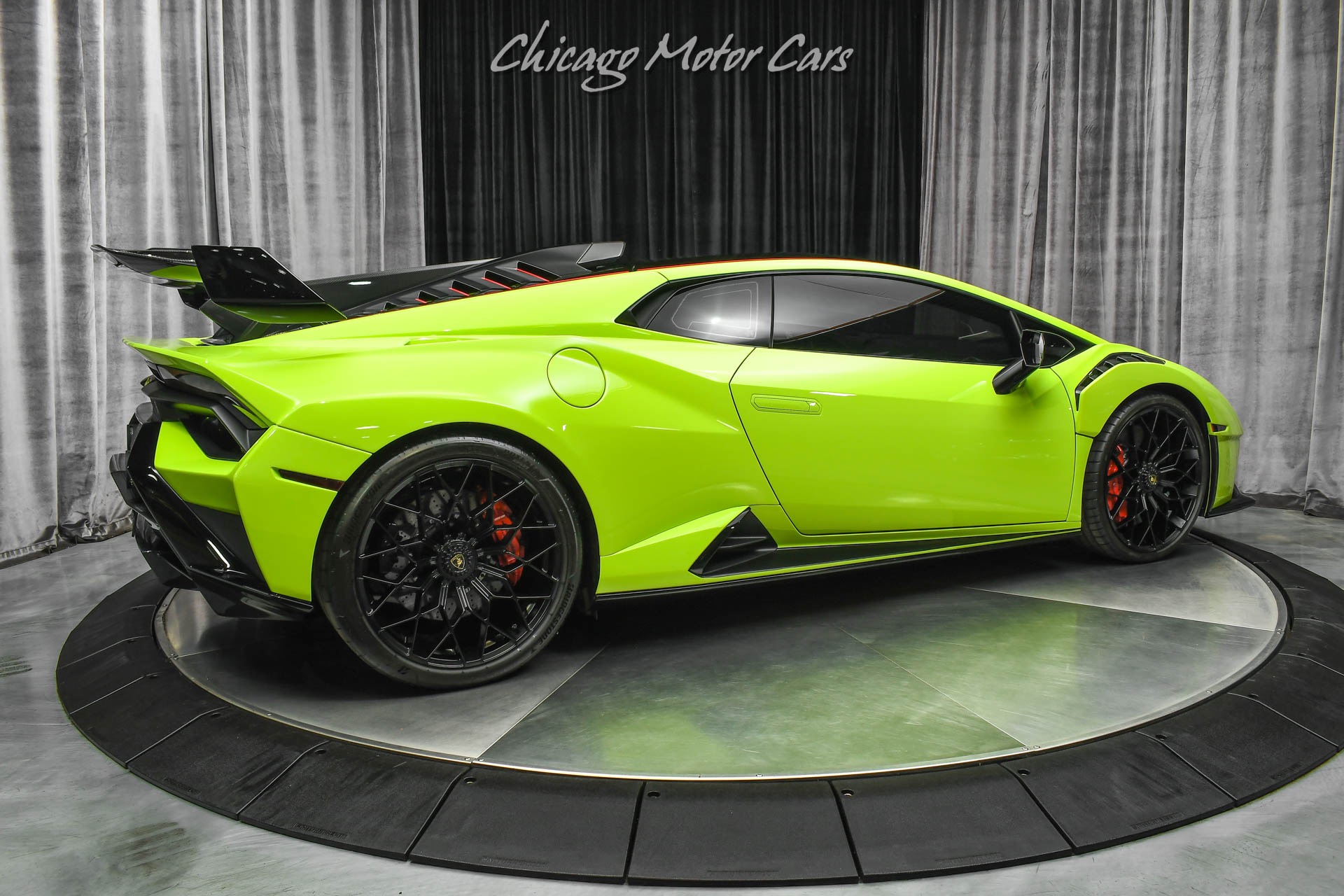 2022 lamborghini huracan green