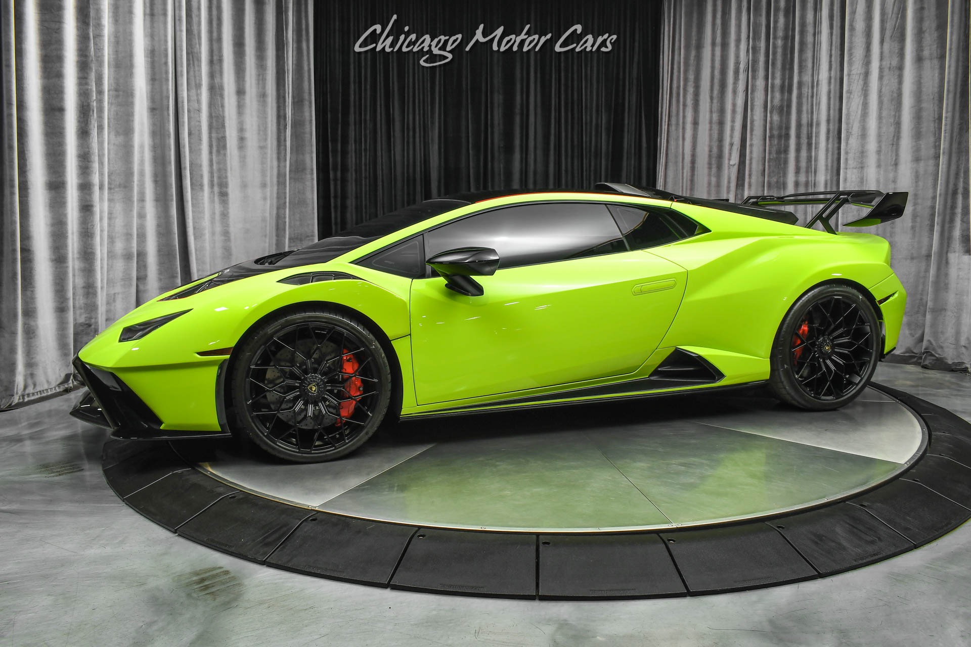 2022 lamborghini huracan green