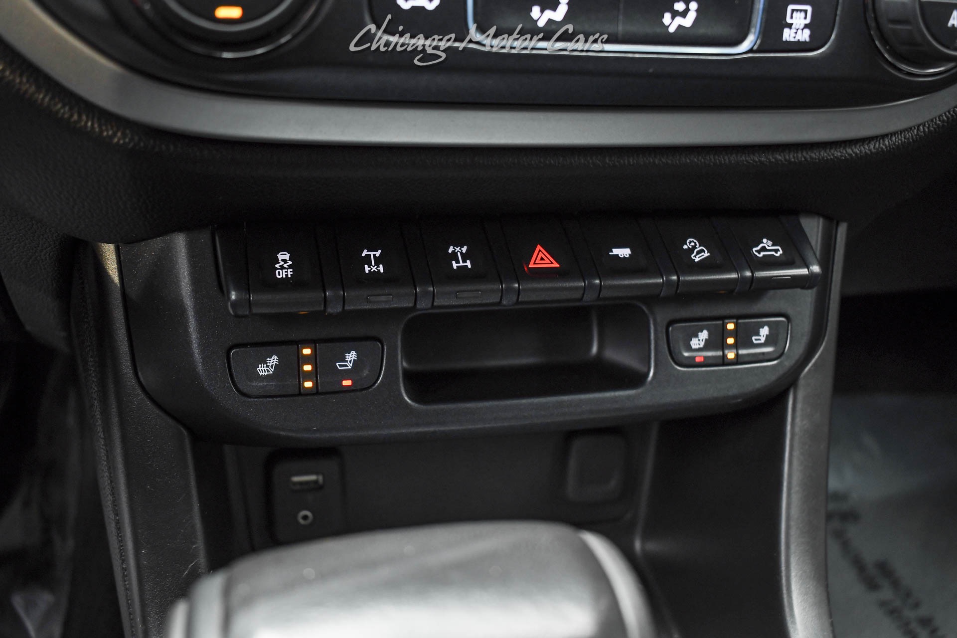 Used-2018-Chevrolet-Colorado-ZR2-4X4-Crewcab-Pickup-ZR2-Midnight-Special-Edition-BOSE-Premium-Audio