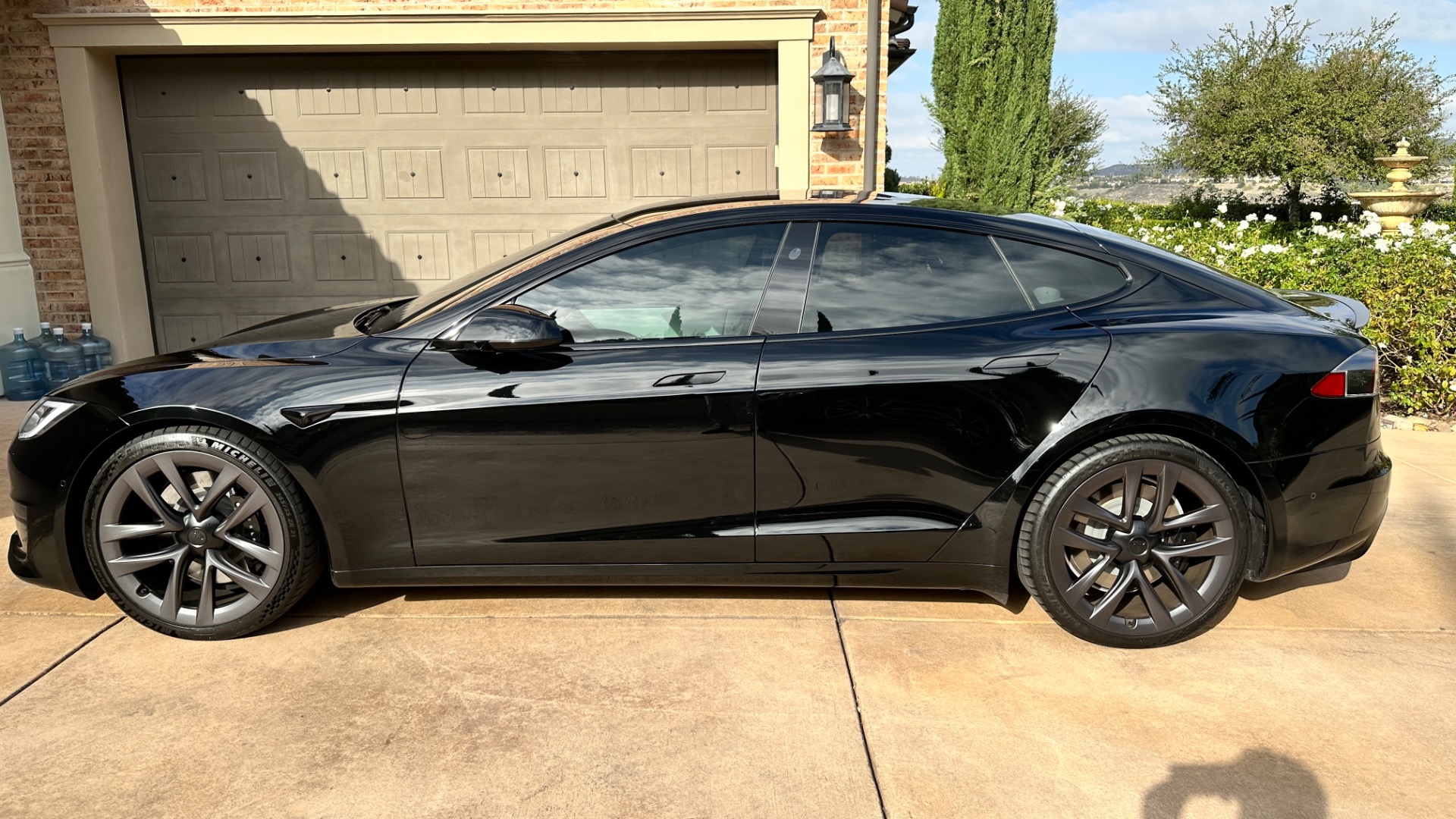 2022 Tesla Model S White