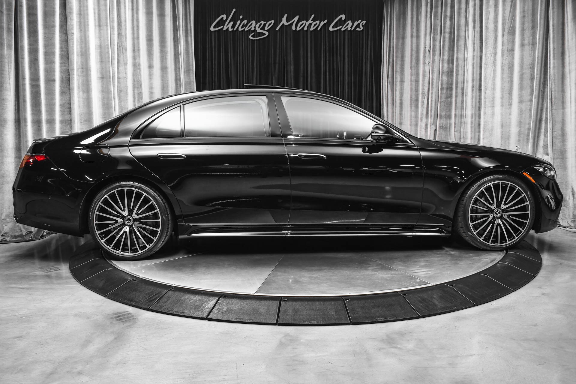 Used-2023-Mercedes-Benz-S500-4Matic-Sedan-AMG-Line-Night-Pkg-AMG-V-Spoke-Wheels-Only-12-Miles