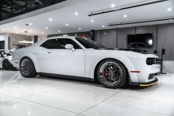 Used-2018-Dodge-Challenger-SRT-Demon-Coupe-ONLY-1K-Miles-Graphics-Pkg-AL13-Wheels-Demon-Crate