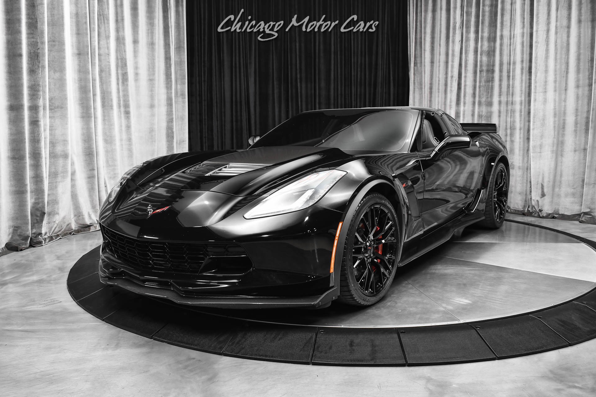 Used-2017-Chevrolet-Corvette-Z06-1LZ-C7-Coupe-HOT-Color-Combo-Carbon-Fiber-Package-8-Speed