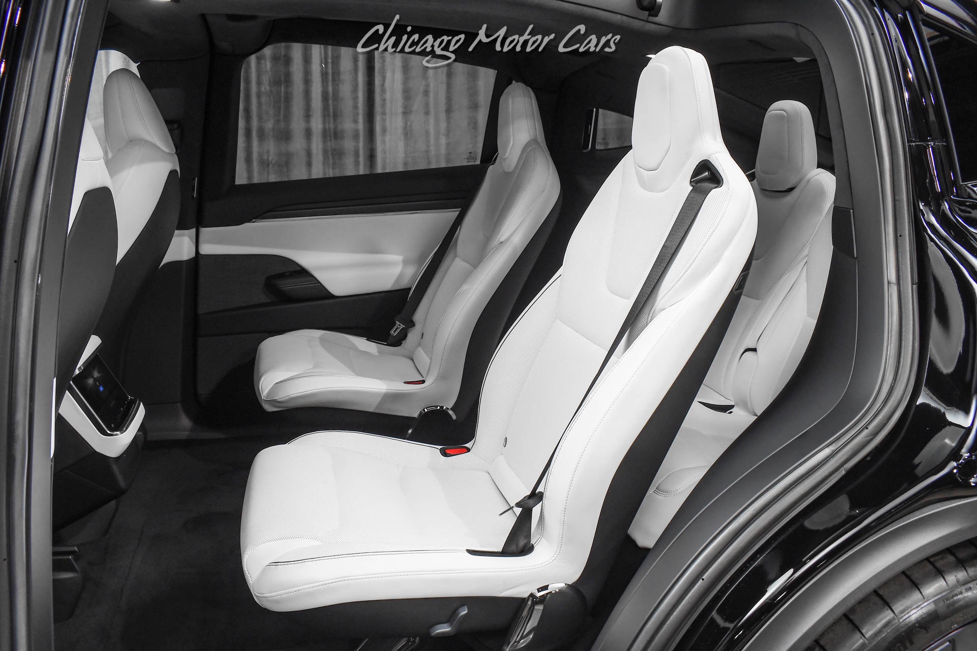 tesla model x seating