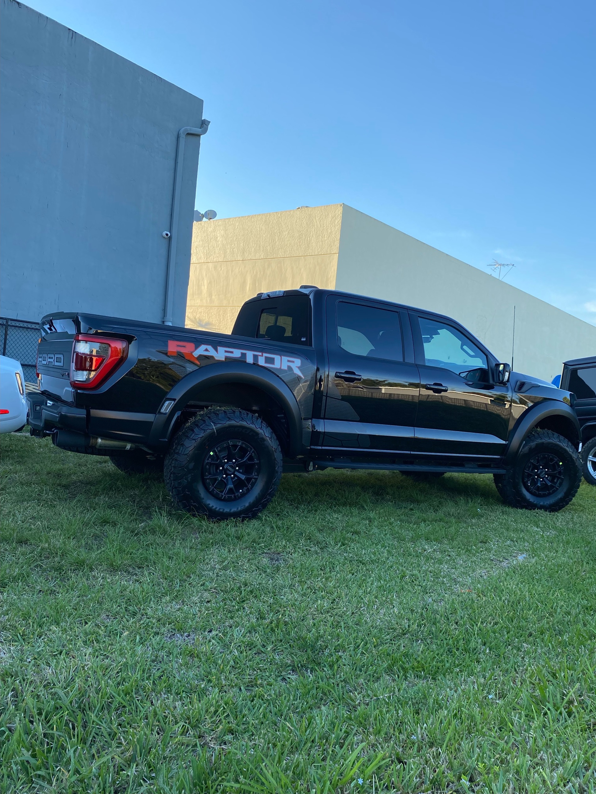Used 2023 Ford F-150 Raptor R 4x4 Supercrew Only 16 Miles Rare Moonroof ...
