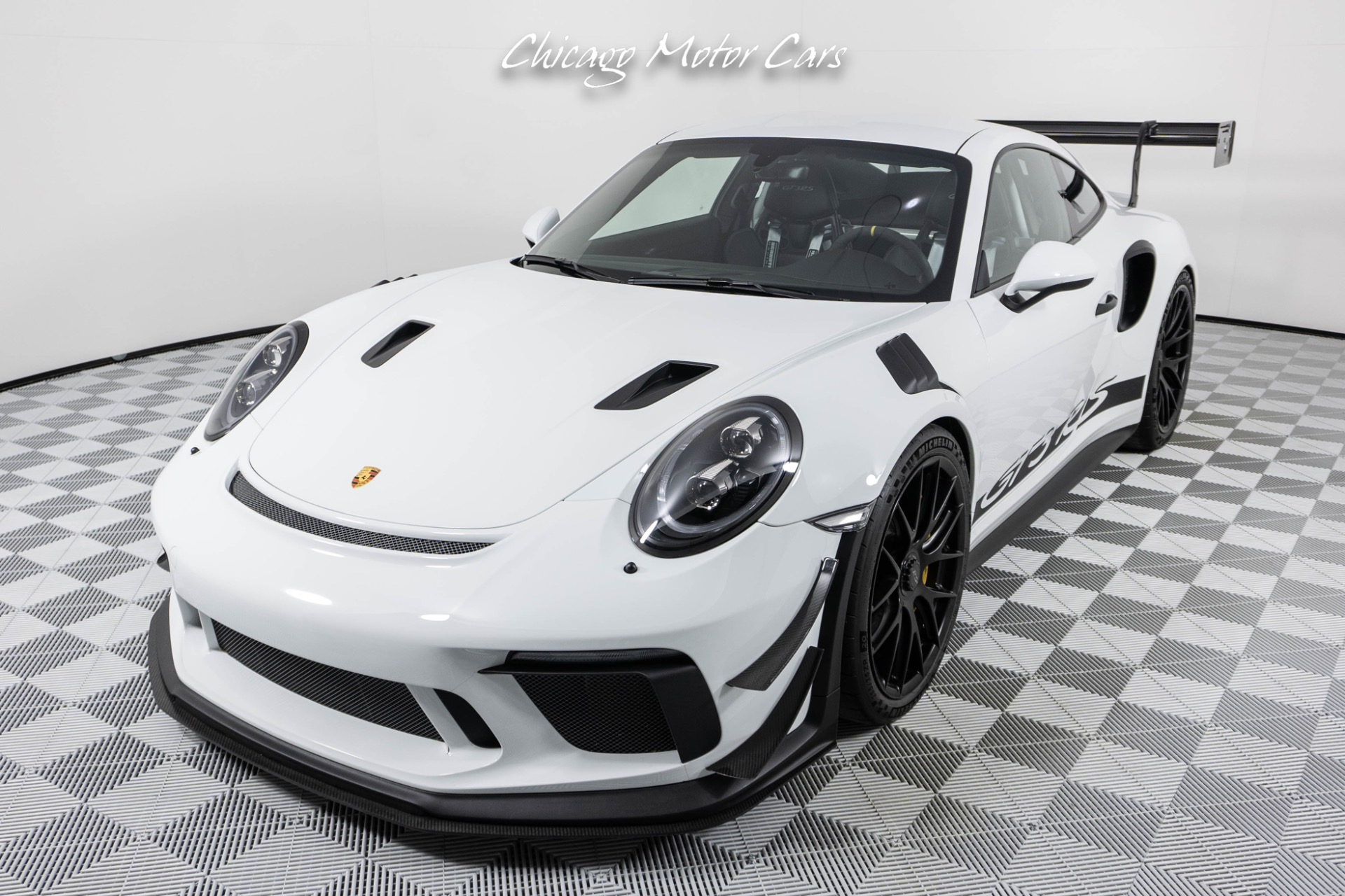 Used-2019-Porsche-911-GT3-RS-TONS-OF-UPGRADES-AND-CARBON-FIBER-FRONT-AXLE-LIFT