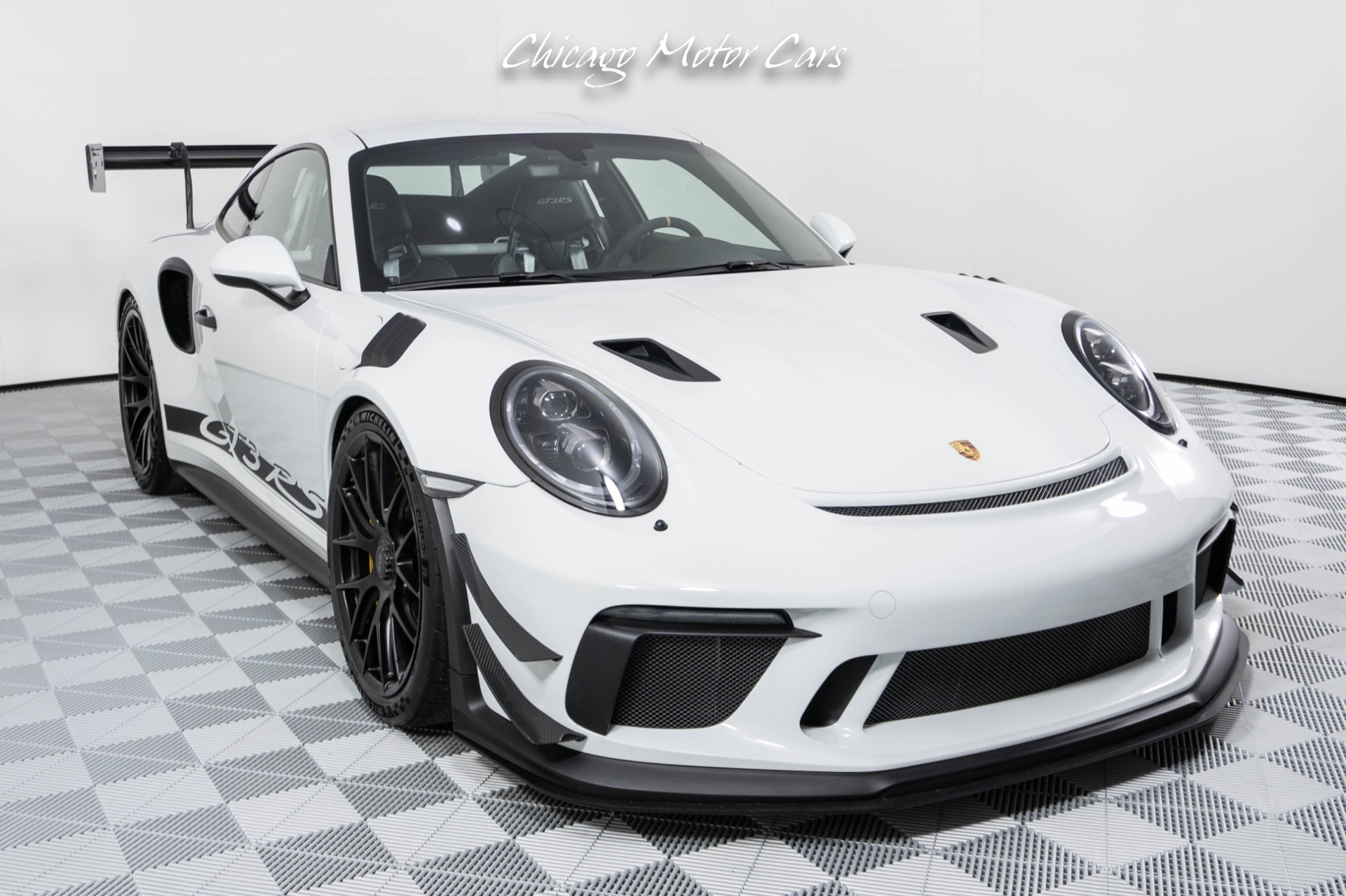 Used-2019-Porsche-911-GT3-RS-TONS-OF-UPGRADES-AND-CARBON-FIBER-FRONT-AXLE-LIFT