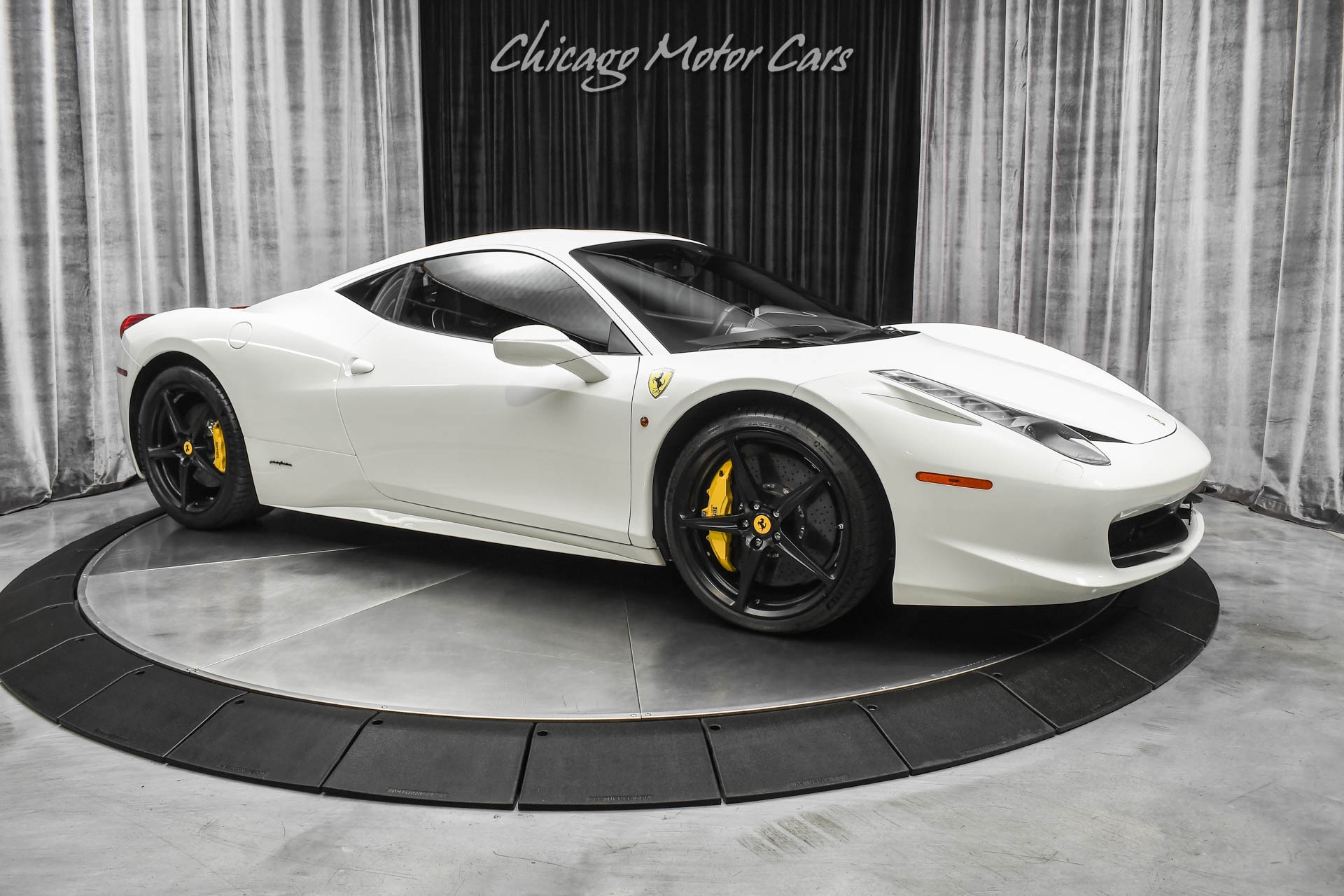 Used-2015-Ferrari-458-Italia-Coupe-Serviced-Loaded-Carbon-Fiber-Navigation-Rear-Cam-Perfect-Spec