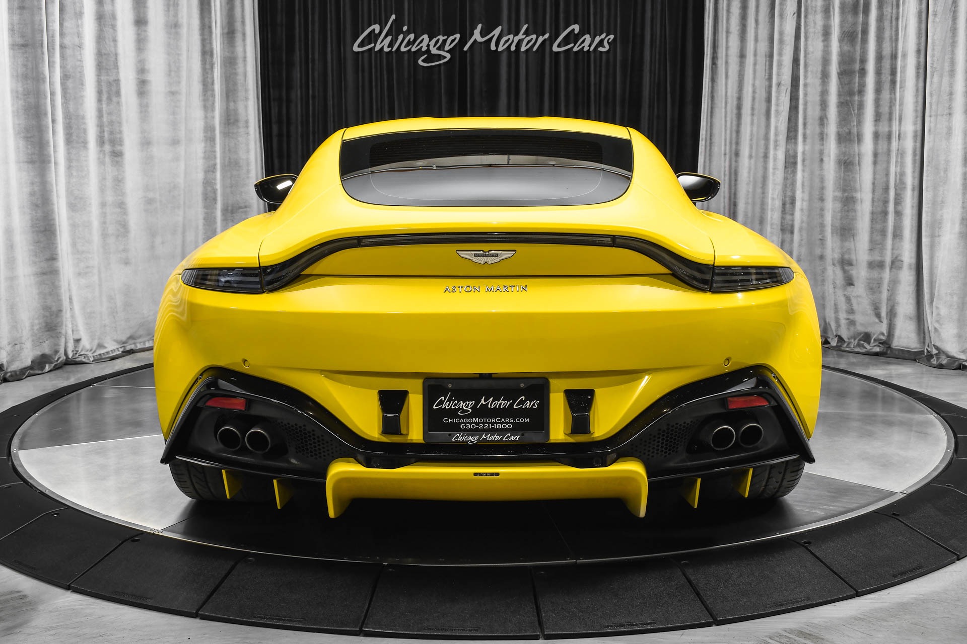 Used-2020-Aston-Martin-Vantage-Hot-Color-Combo-Tech-and-Comfort-Collection-Exterior-Black-Collection