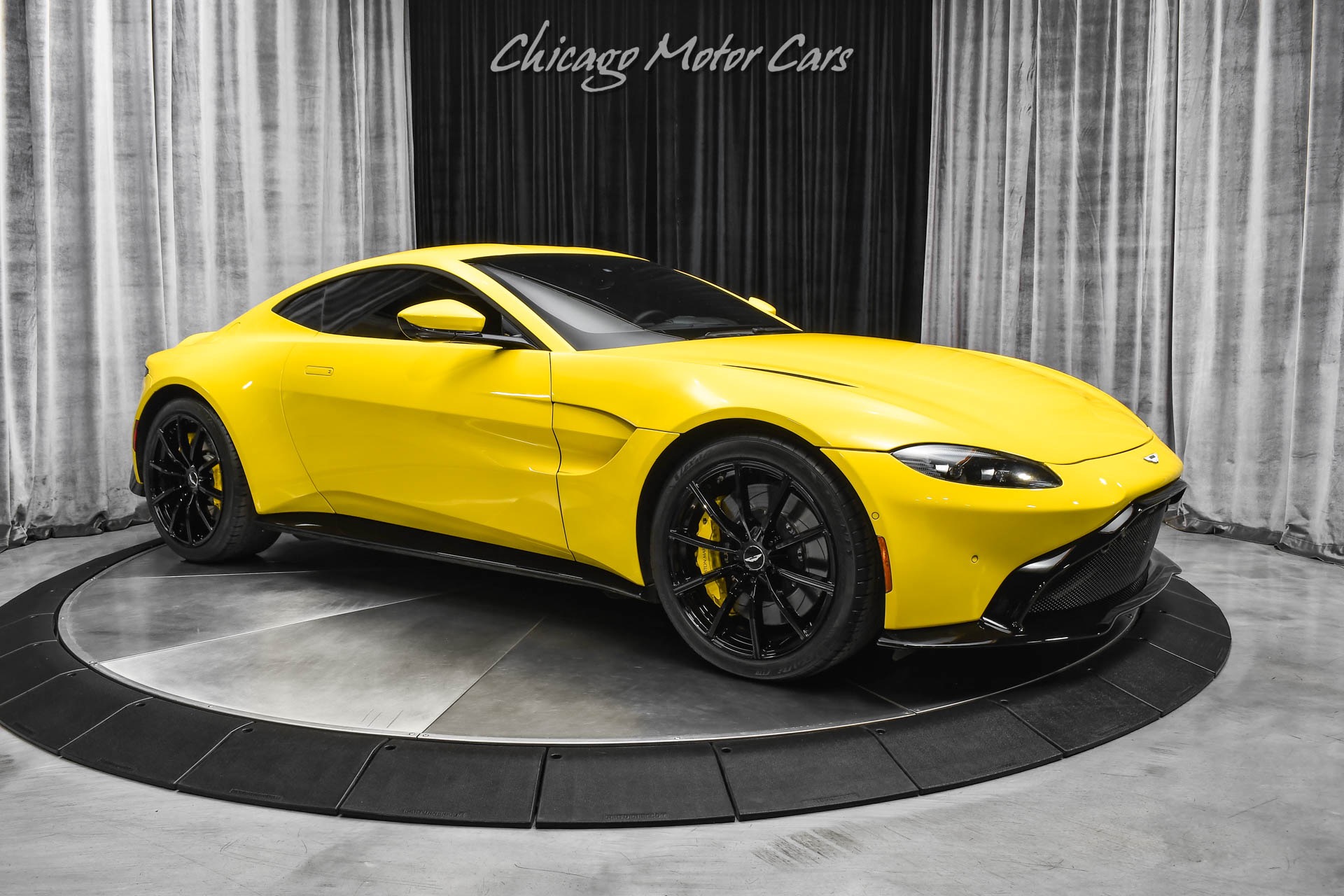 Used-2020-Aston-Martin-Vantage-Hot-Color-Combo-Tech-and-Comfort-Collection-Exterior-Black-Collection