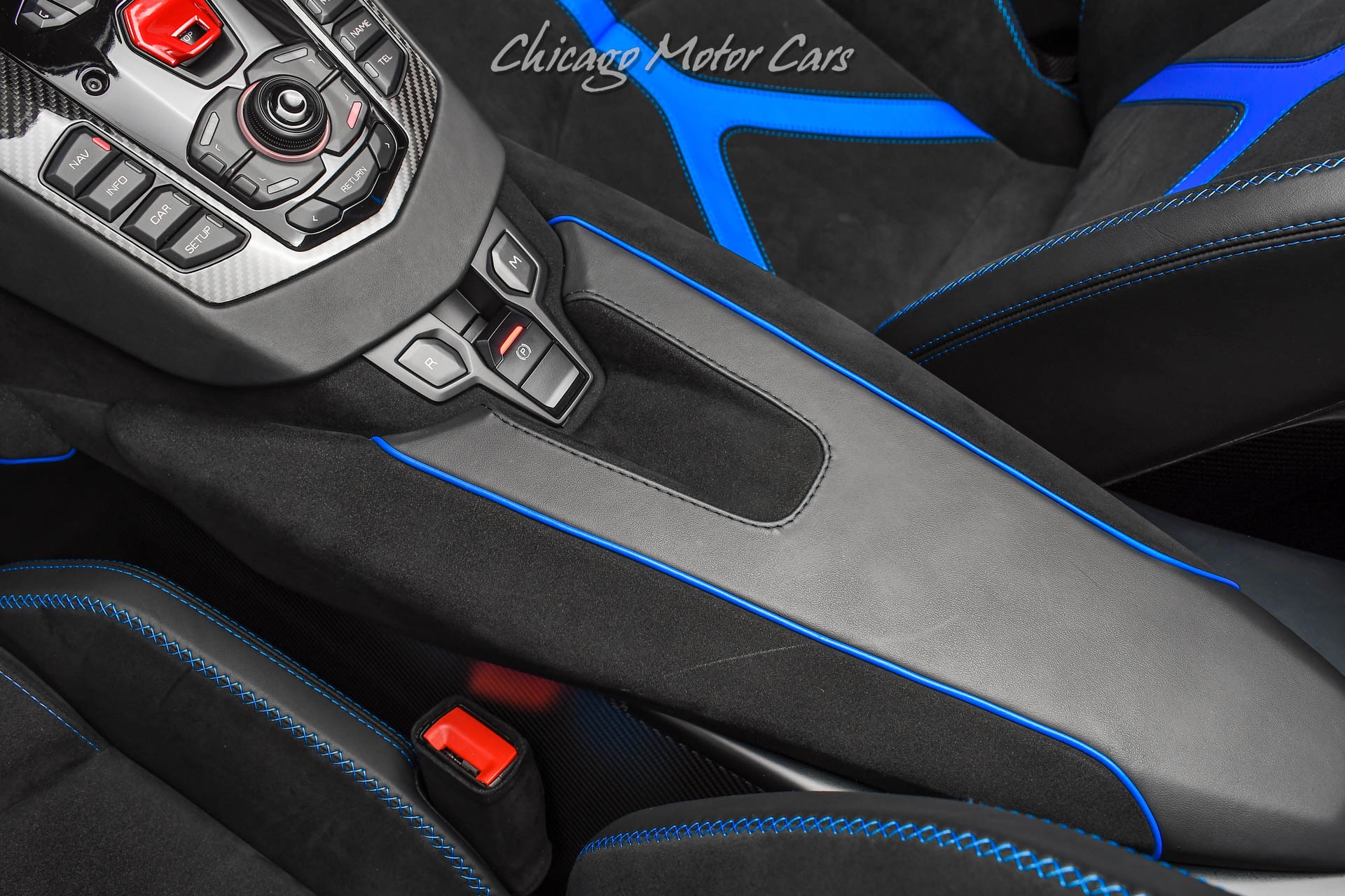 Used-2021-Lamborghini-Aventador-LP770-4-SVJ-Roadster-ONLY-1K-Miles-RARE-Color-Combo-TONS-of-Carbon