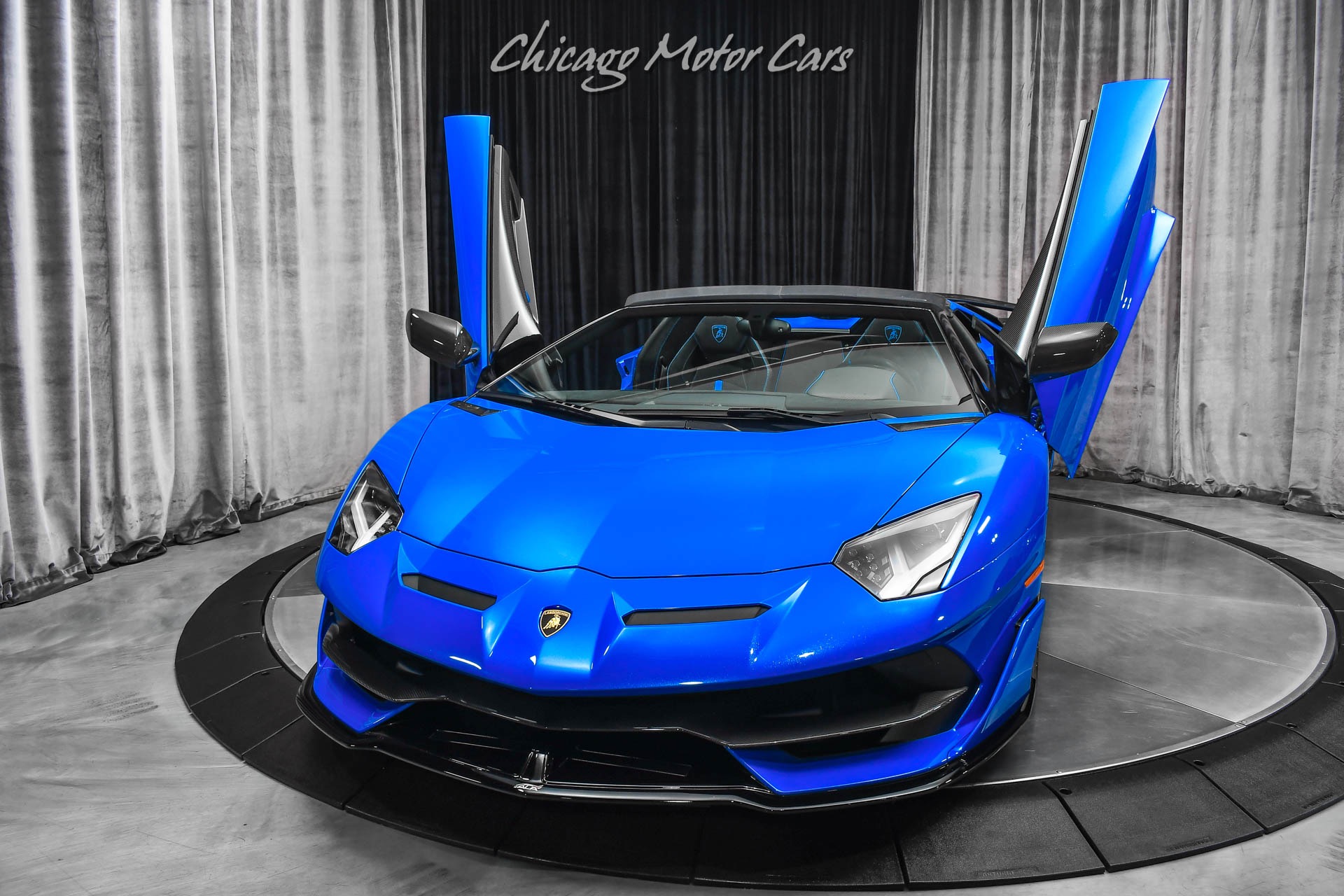 Used-2021-Lamborghini-Aventador-LP770-4-SVJ-Roadster-ONLY-1K-Miles-RARE-Color-Combo-TONS-of-Carbon