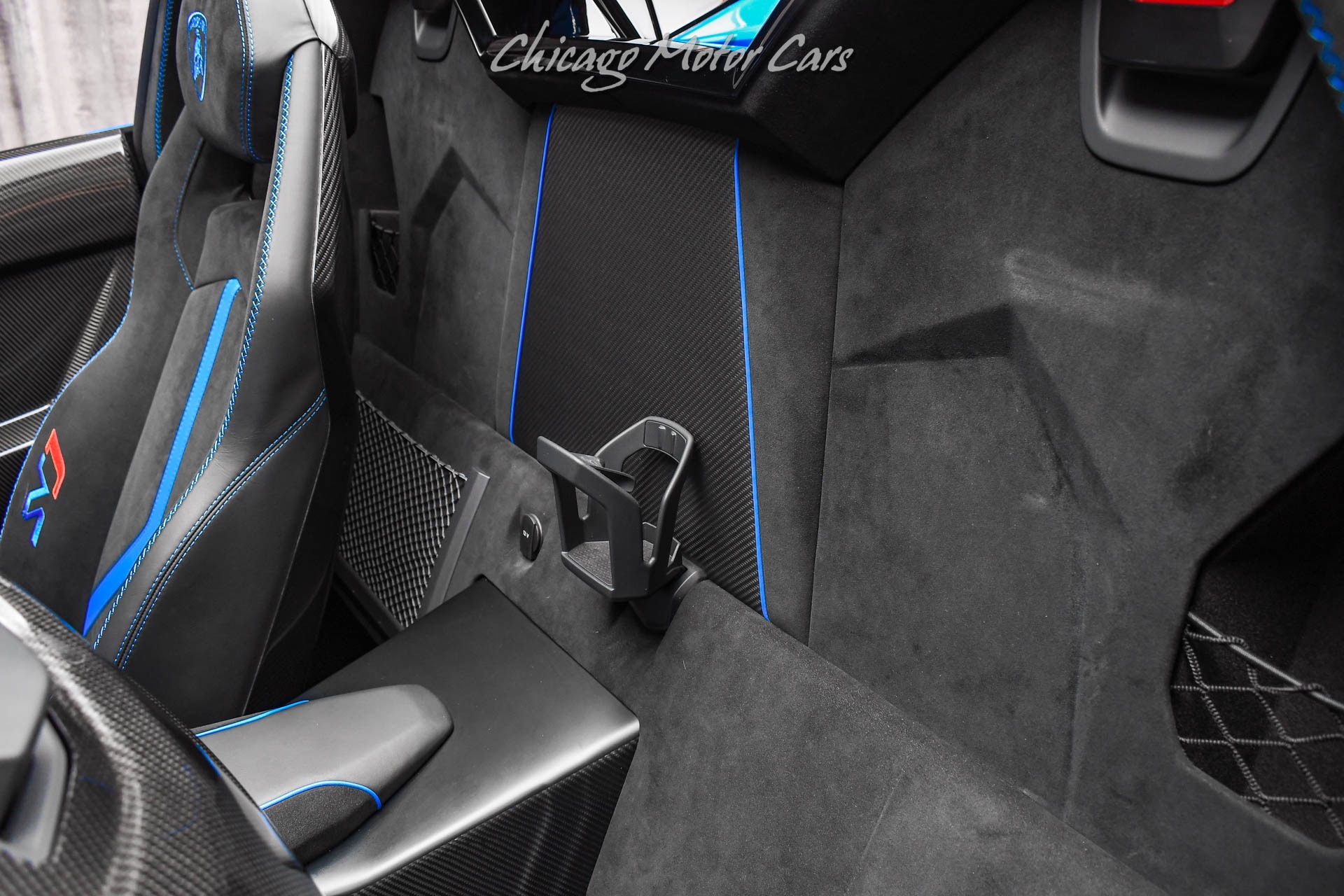 Used-2021-Lamborghini-Aventador-LP770-4-SVJ-Roadster-ONLY-1K-Miles-RARE-Color-Combo-TONS-of-Carbon