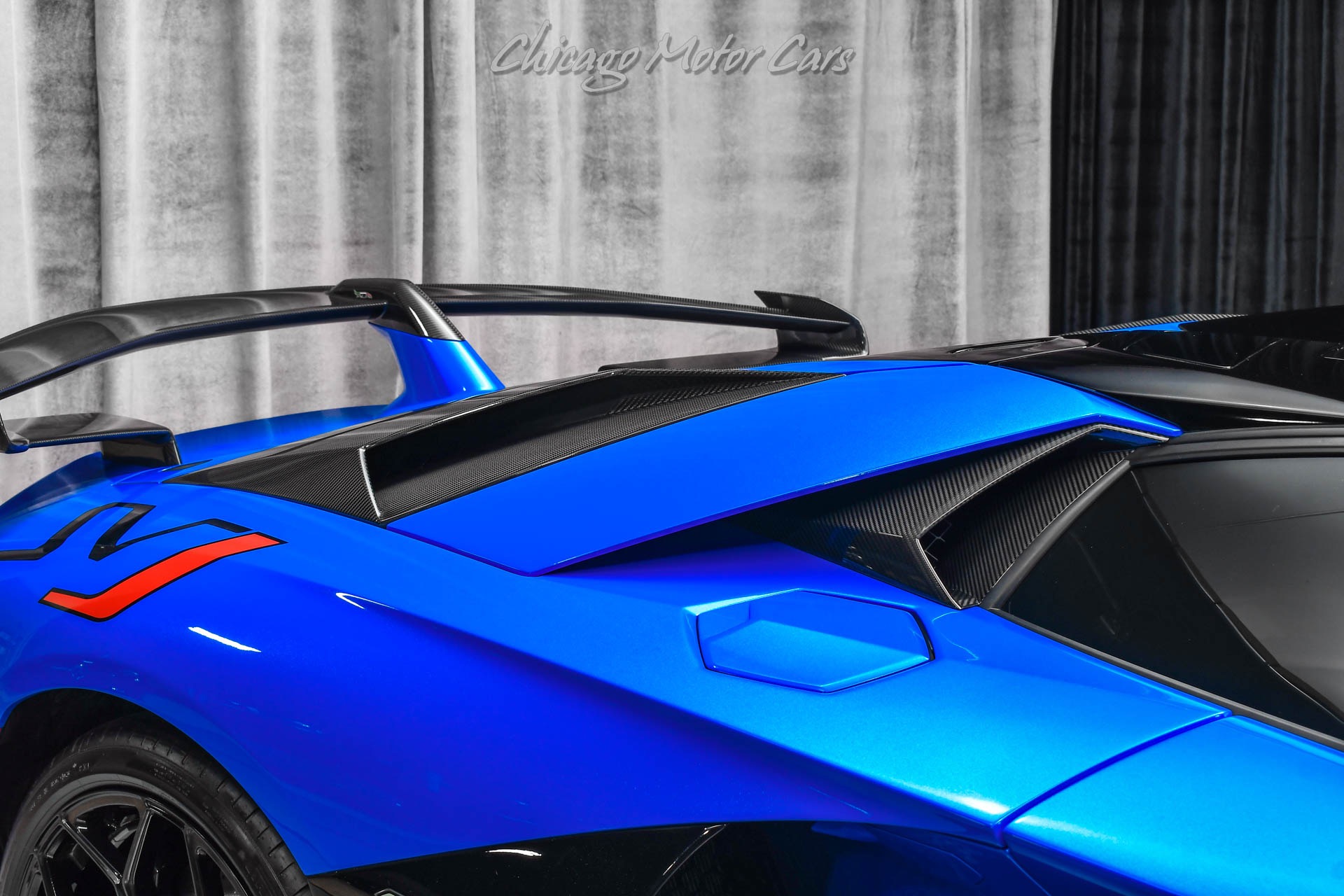 Used-2021-Lamborghini-Aventador-LP770-4-SVJ-Roadster-ONLY-1K-Miles-RARE-Color-Combo-TONS-of-Carbon