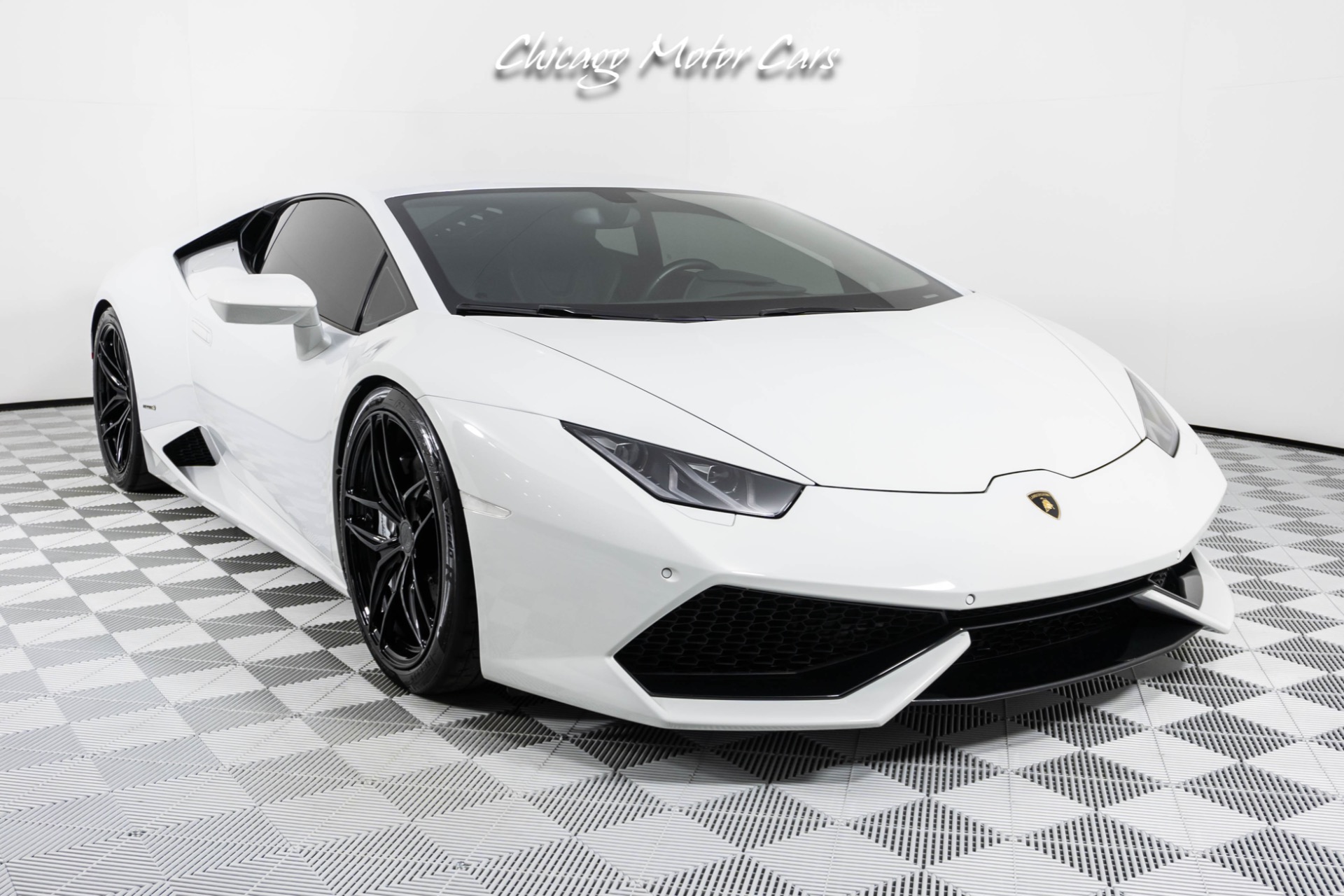 Used-2016-Lamborghini-Huracan-ONLY-1K-Miles-PPF-LIFT-SYSTEM