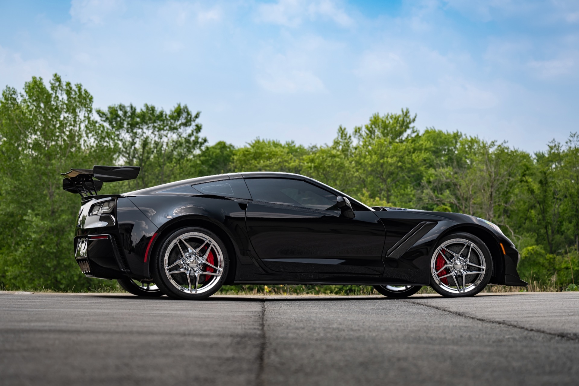 Used-2019-Chevrolet-Corvette-ZR1-3ZR-coupe-loaded-ZTK-TRACK-PACK-ONLY-376-ORIGINAL-MILES