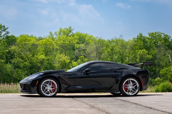 Used-2019-Chevrolet-Corvette-ZR1-3ZR-coupe-loaded-ZTK-TRACK-PACK-ONLY-376-ORIGINAL-MILES