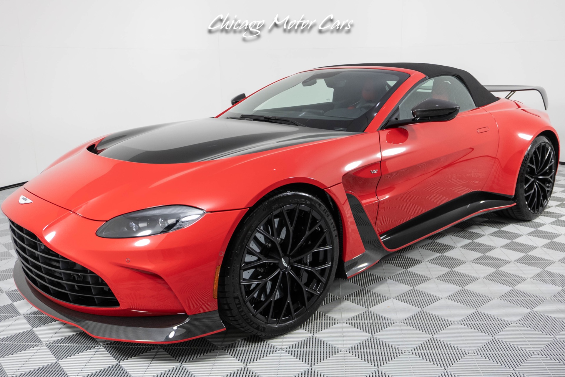 Used-2023-Aston-Martin-Vantage-V12-Roadster-CARBON-PACK-HUGE-MSRP-RARE-1-of-249