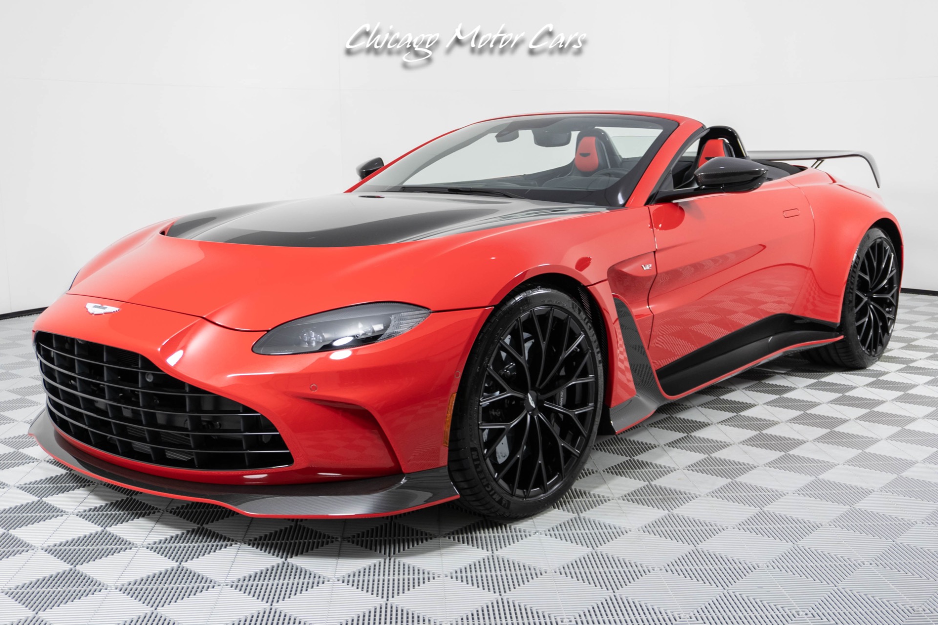 Used-2023-Aston-Martin-Vantage-V12-Roadster-CARBON-PACK-HUGE-MSRP-RARE-1-of-249