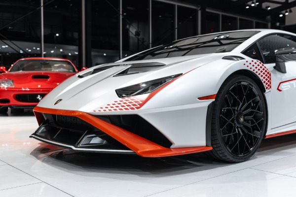 Used-2022-Lamborghini-Huracan-LP640-2-STO-Matte-White-Color-Combo-Vehicle-Lift-System-LOADED