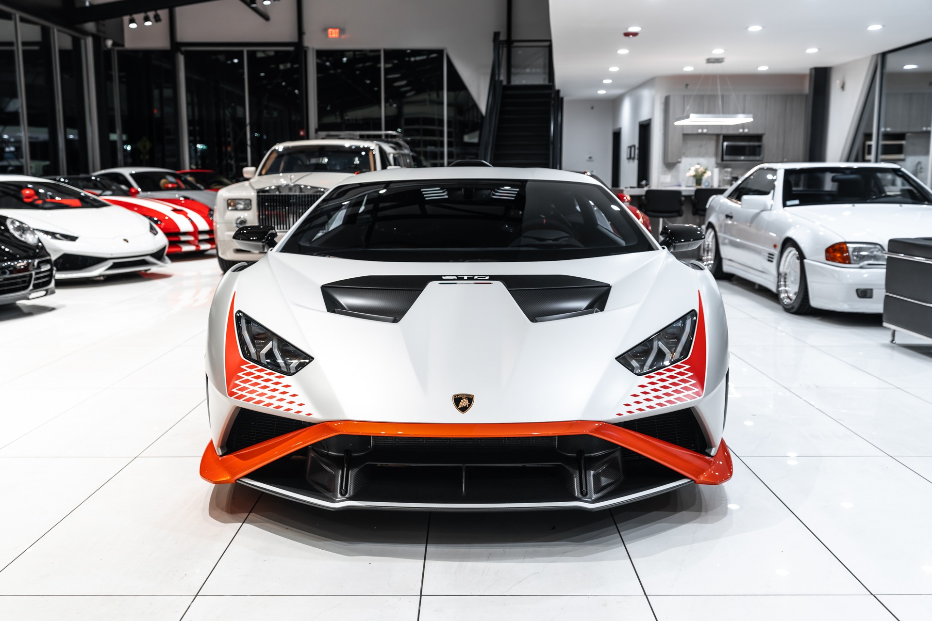 Used-2022-Lamborghini-Huracan-LP640-2-STO-Matte-White-Color-Combo-Vehicle-Lift-System-LOADED