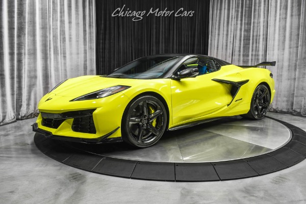 Used-2023-Chevrolet-Corvette-Z06-3LZ-Z07-Convt-7-Miles-Carbon-Wheels-Ultimate-Perf-Pack-Carbon-Aero